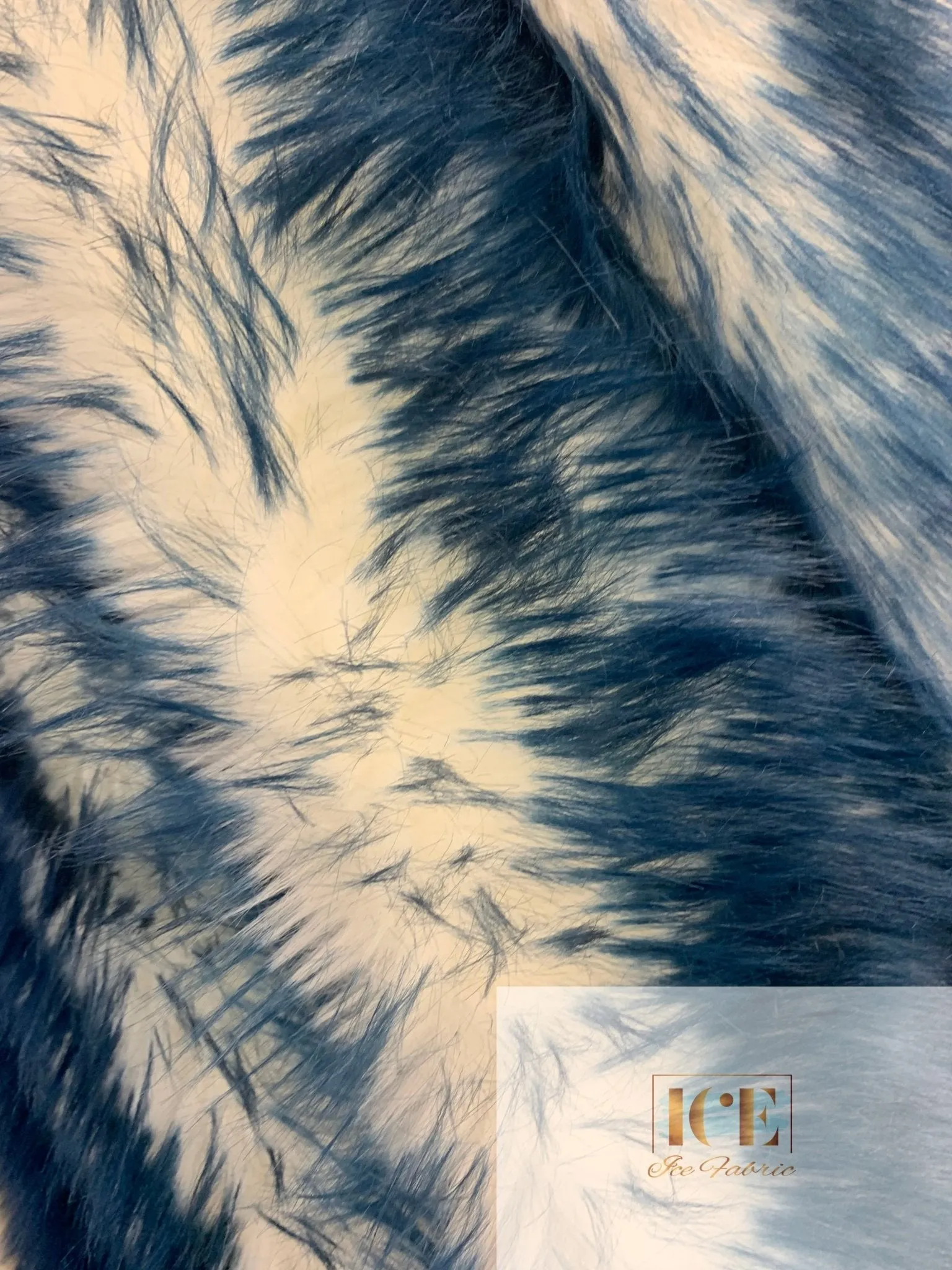 Canadian Fox 2 Tone Shaggy Long Pile Faux Fur Fabric For Blankets, Costumes, Bed Spread
