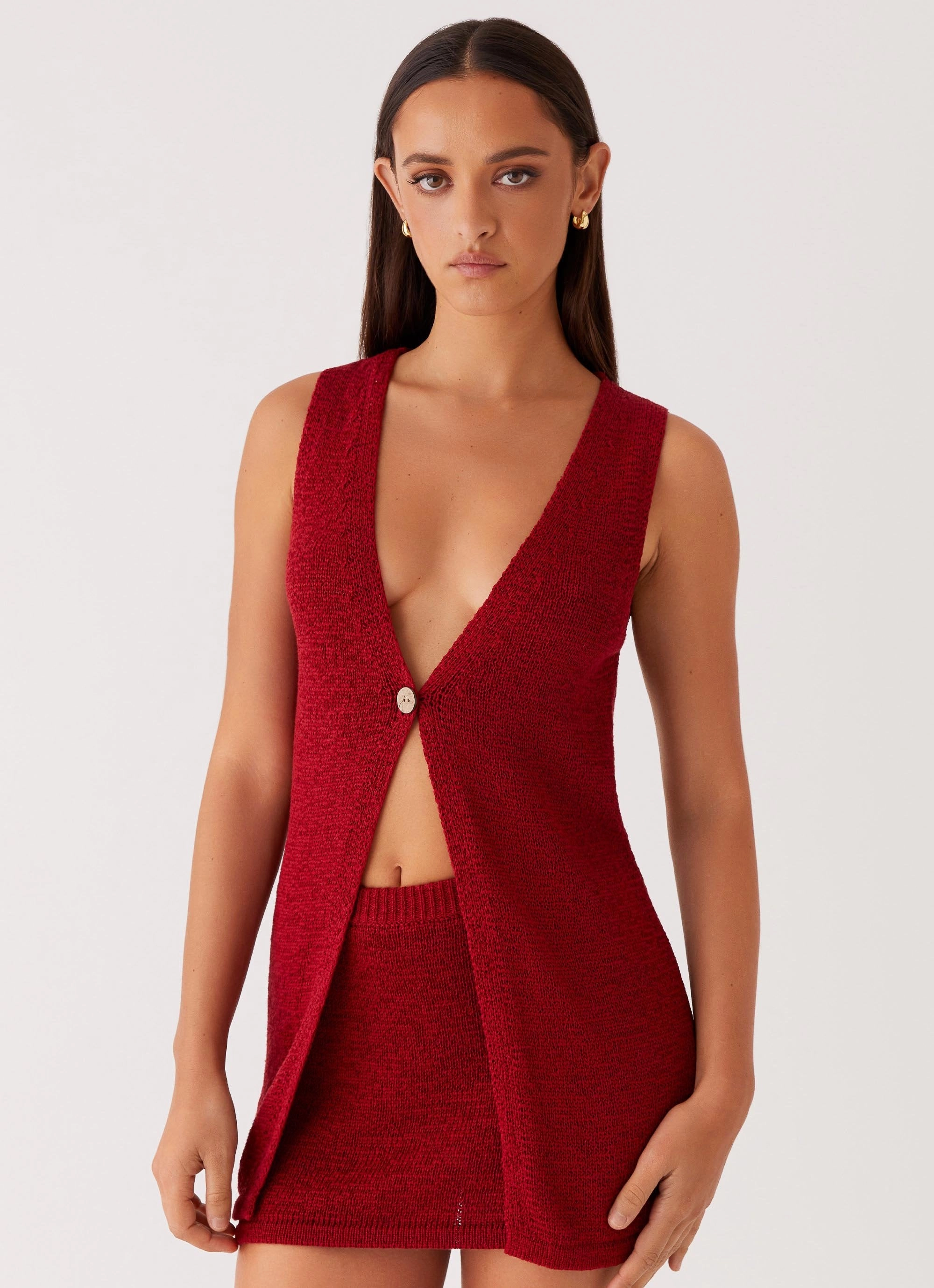 Capri Glow Knit Top - Maroon SeamlessSidePanels MinimalistAesthetic