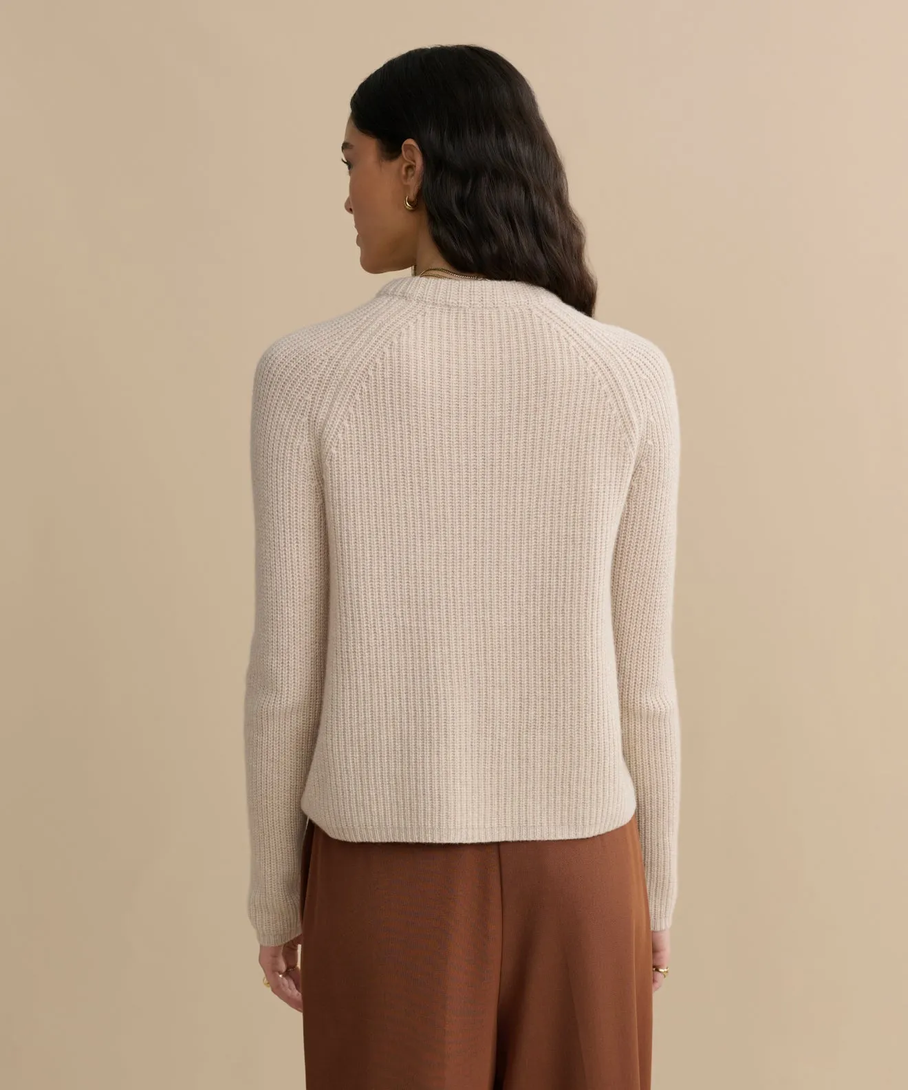 Circular Knit Technology Reinforced Hemline Cashmere Fisherman Sweater