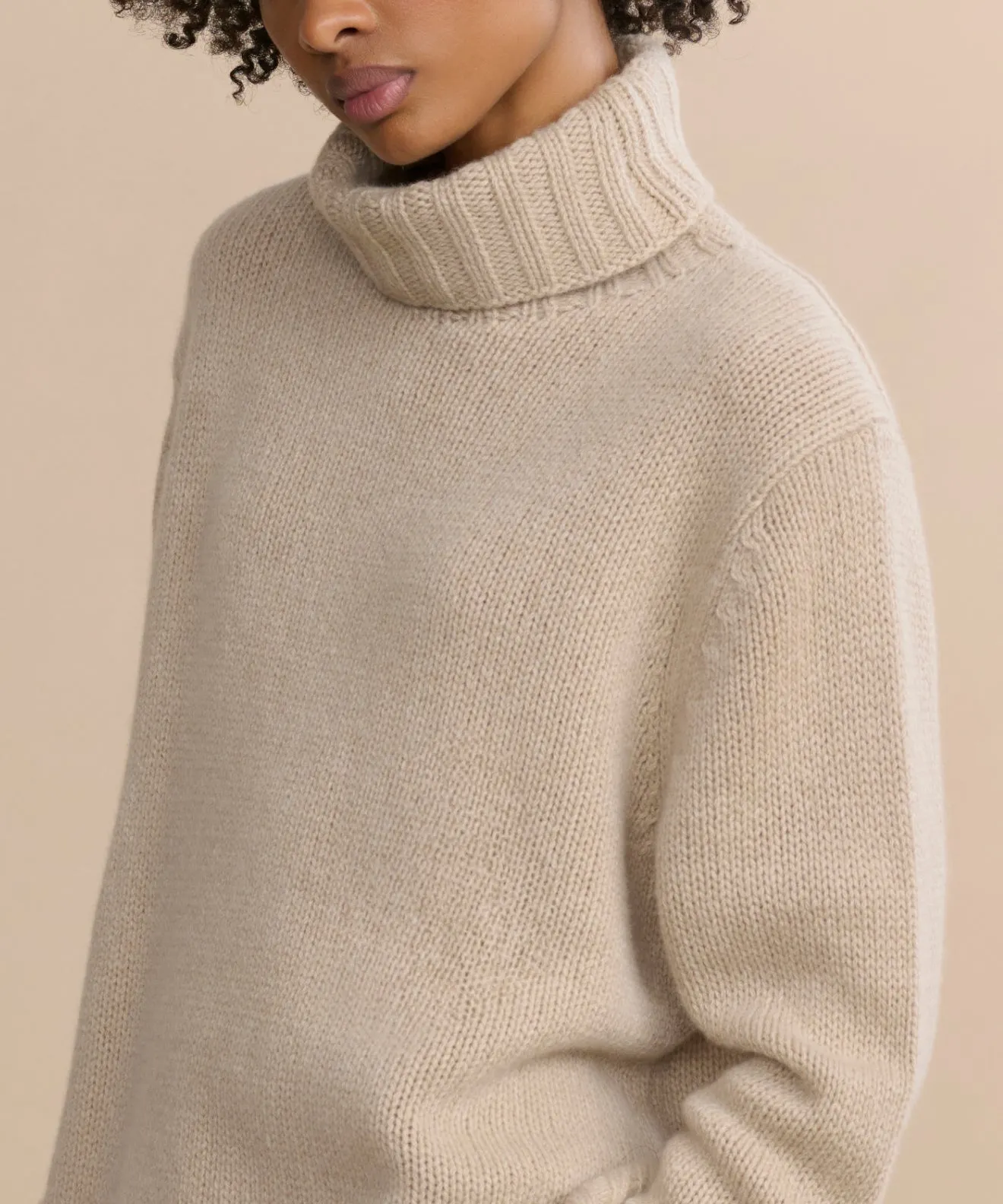 Breathable Knit Fabric Cooling Technology Cashmere Jet Turtleneck