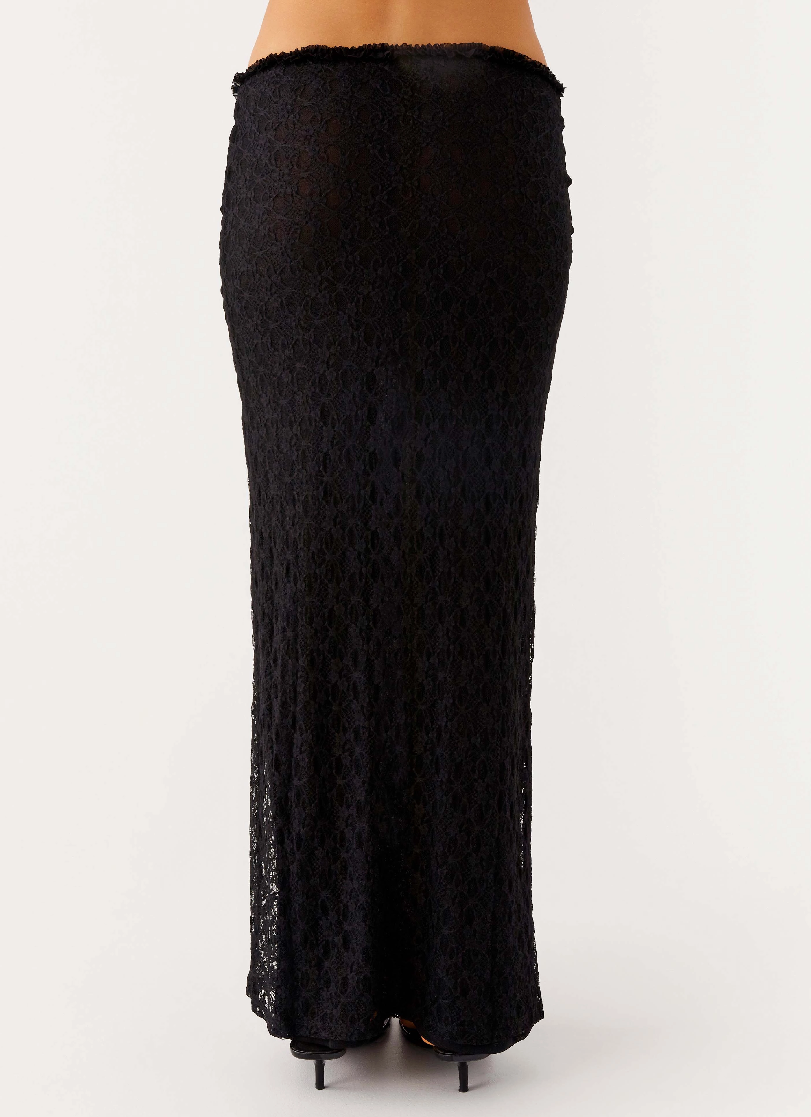 Hip Skimming Outfit Essence Ophira Maxi Skirt - Black