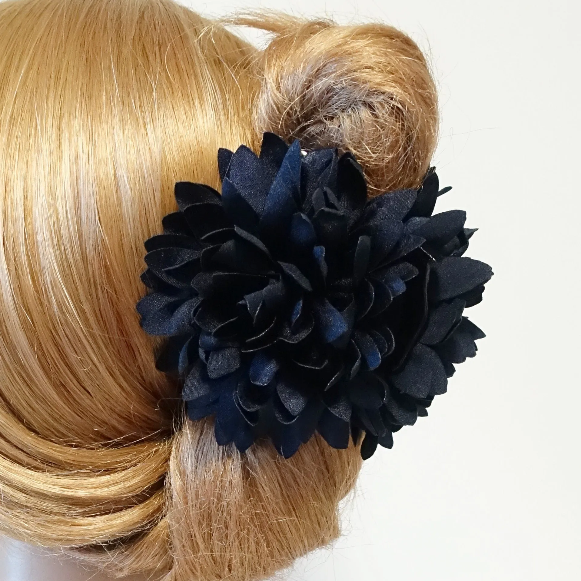 Chrysanthemum Flower motivated Hair Jaw Claw Clip Women Hair Accessory