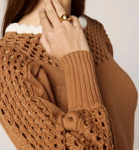 Circular Knit Technology Anwen Sweater | Brown/Ivory Anti Pilling Treatment Light Fabric Anwen Sweater | Brown/Ivory