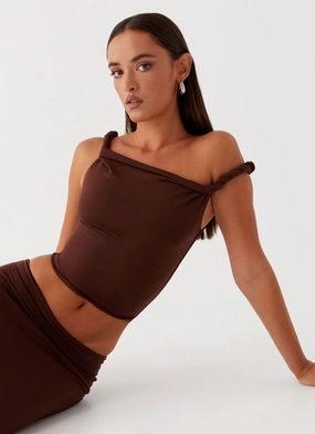 Classic Go-To Solace Soul Twist Shoulder Top - Chocolate Solace Soul Twist Shoulder Top - Chocolate Smooth Finish
