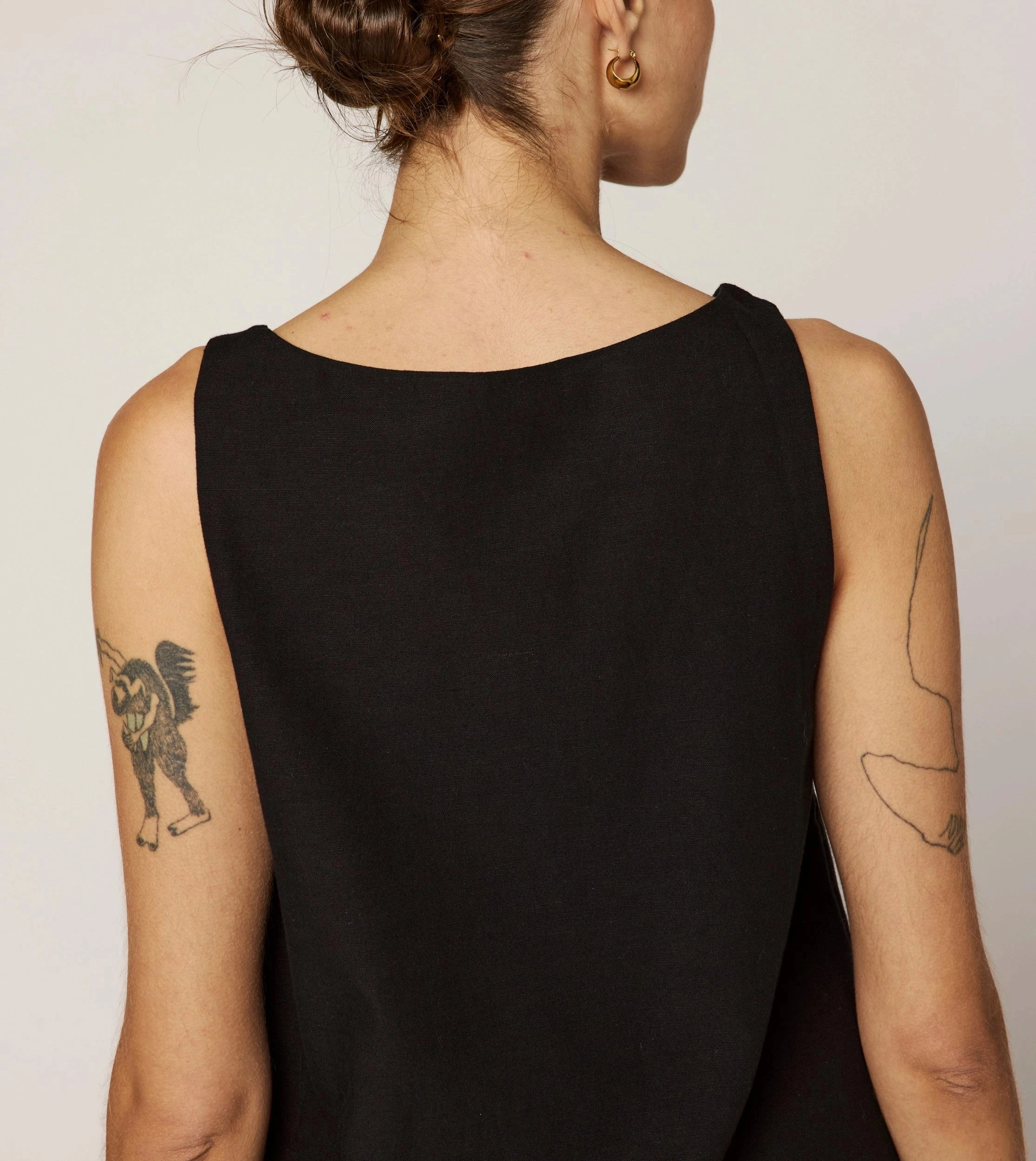Ambesia Tank | Black Classic Hoodie NoSlipGripperBand