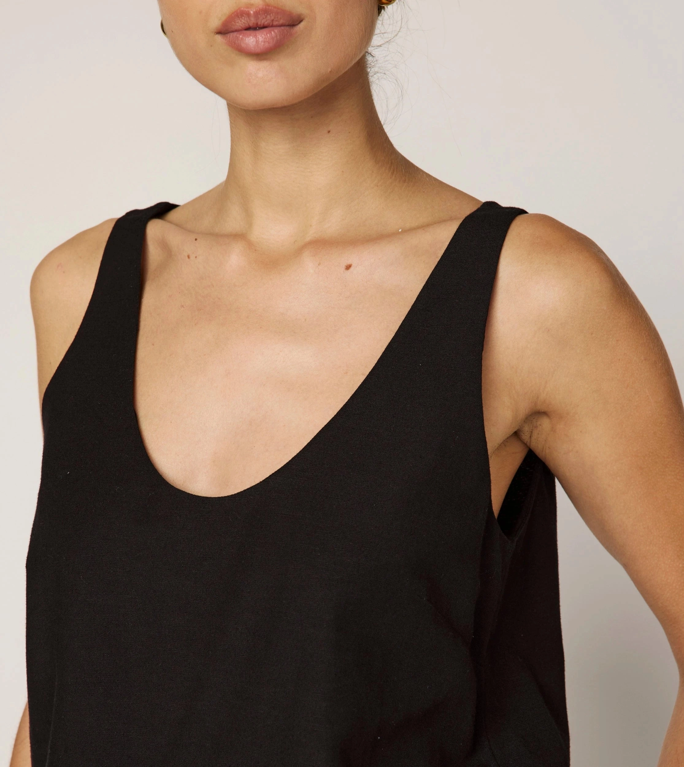 FlexibleKnit MeshLining Ambesia Tank | Black