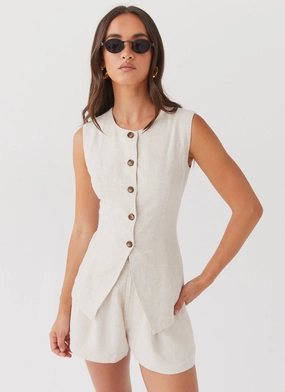 Color Lock Technology Born For Bordeaux Linen Vest - Oatmeal Reflective Trims Born For Bordeaux Linen Vest - Oatmeal