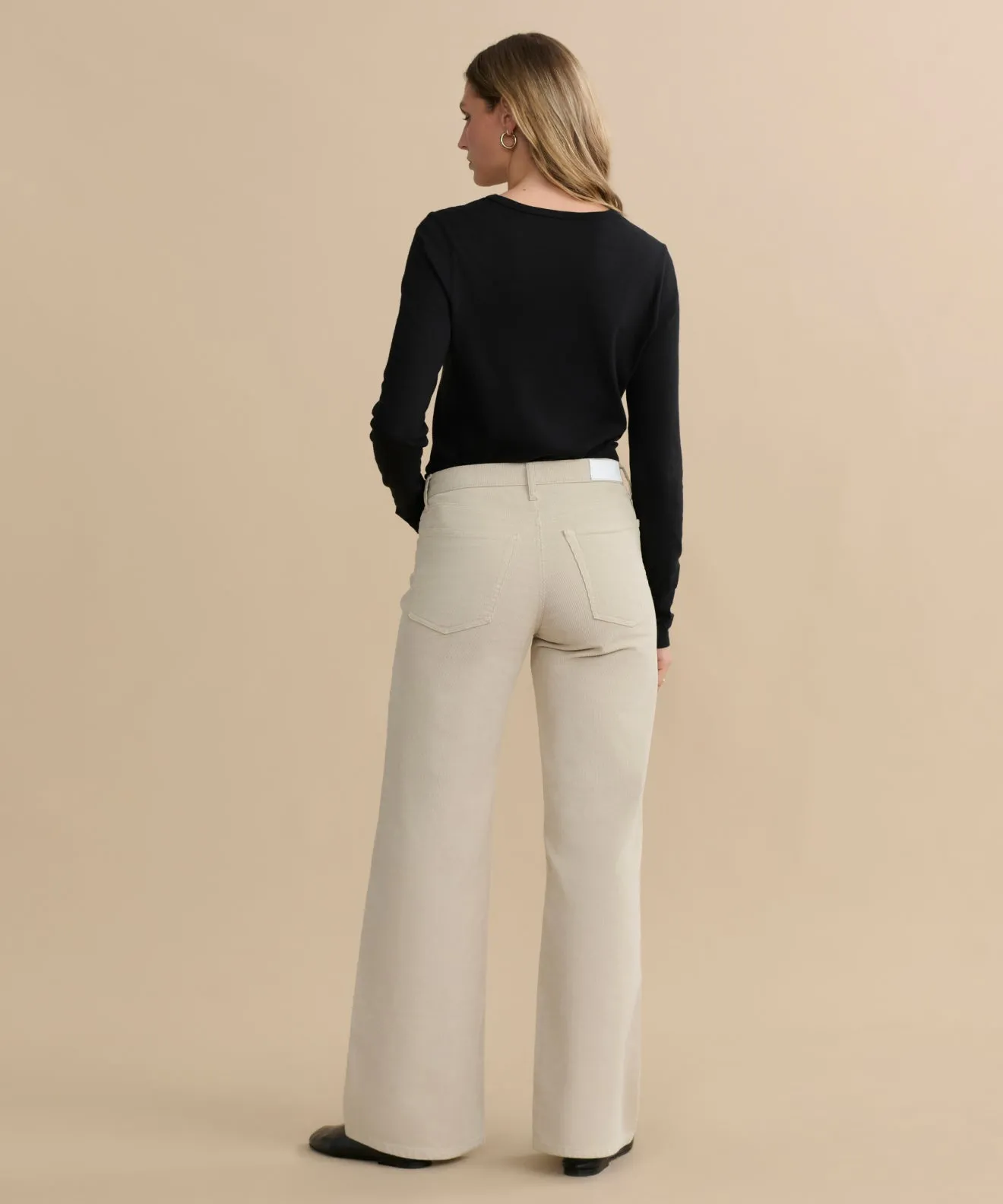 Athletic Flex Wear Flexible Ankle Cuffs Mid Rise Wide Leg