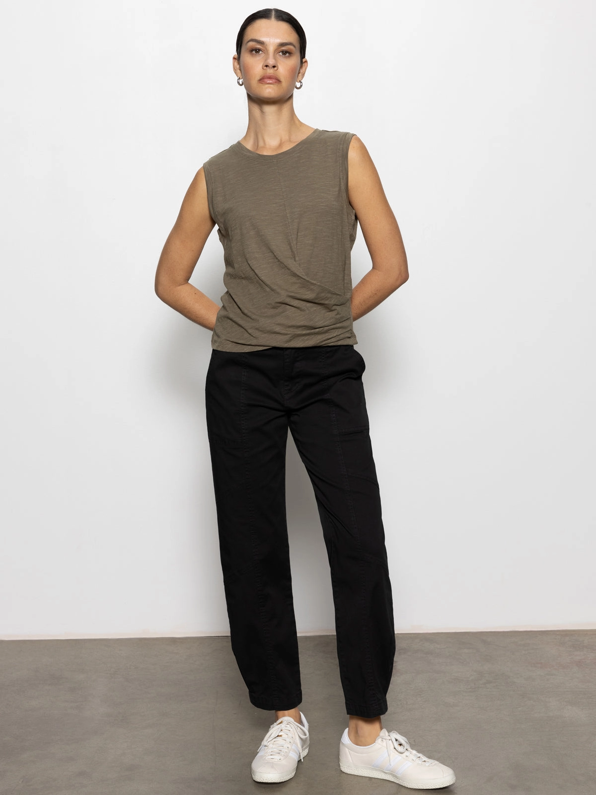 Comfortable fit Sahara Tapered Standard Rise Pant Black