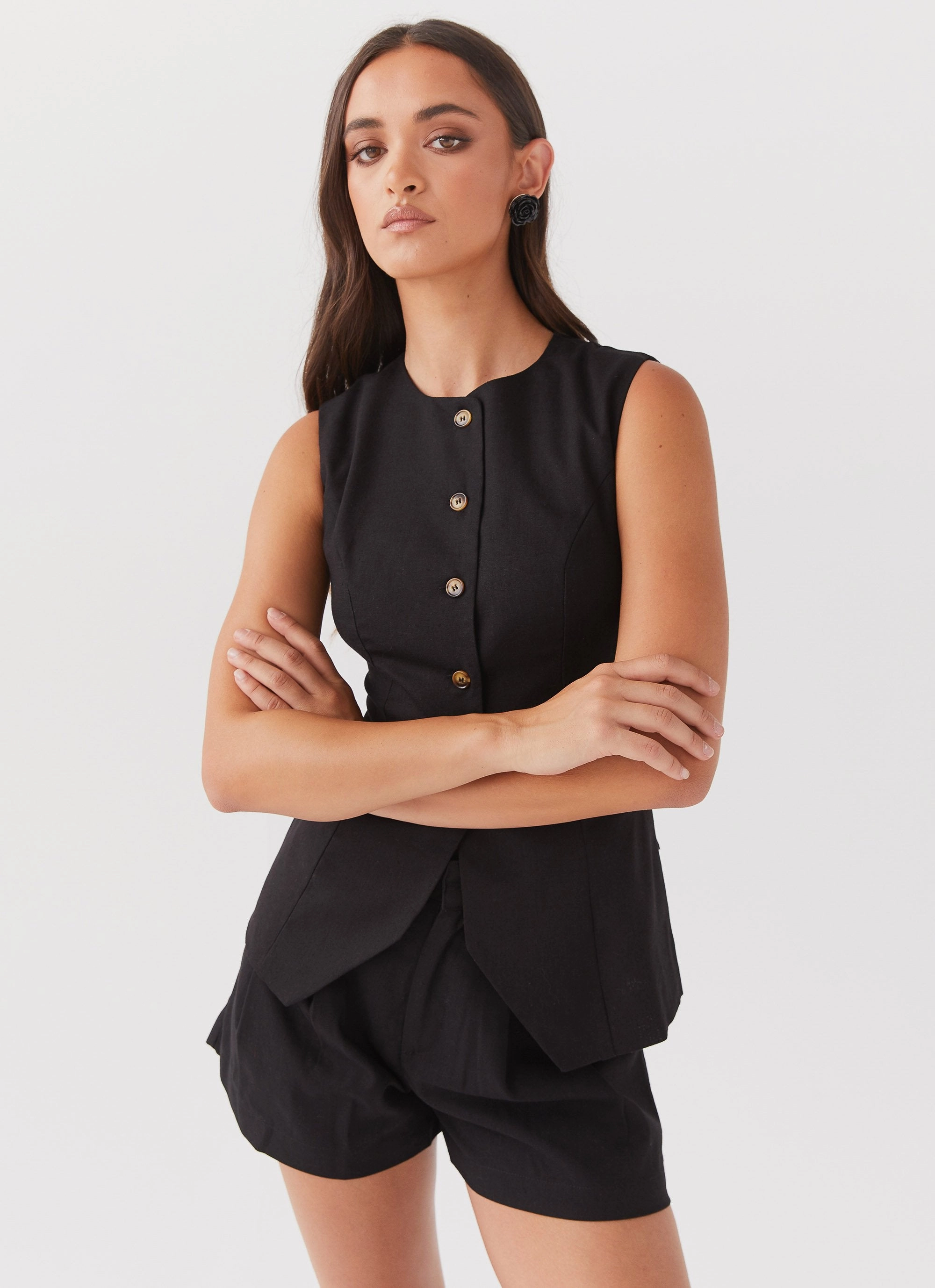 Easy to Wear Born For Bordeaux Linen Vest - Black