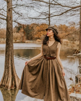 Compact Storage Dark Amber 11 | Academia wool dress Dark Amber 11 | Academia wool dress Comfort Focused Design Seamless Design