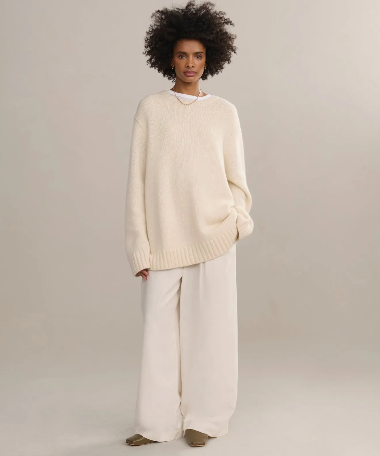 Contrast Stitch Accent Cashmere Amelia Crewneck