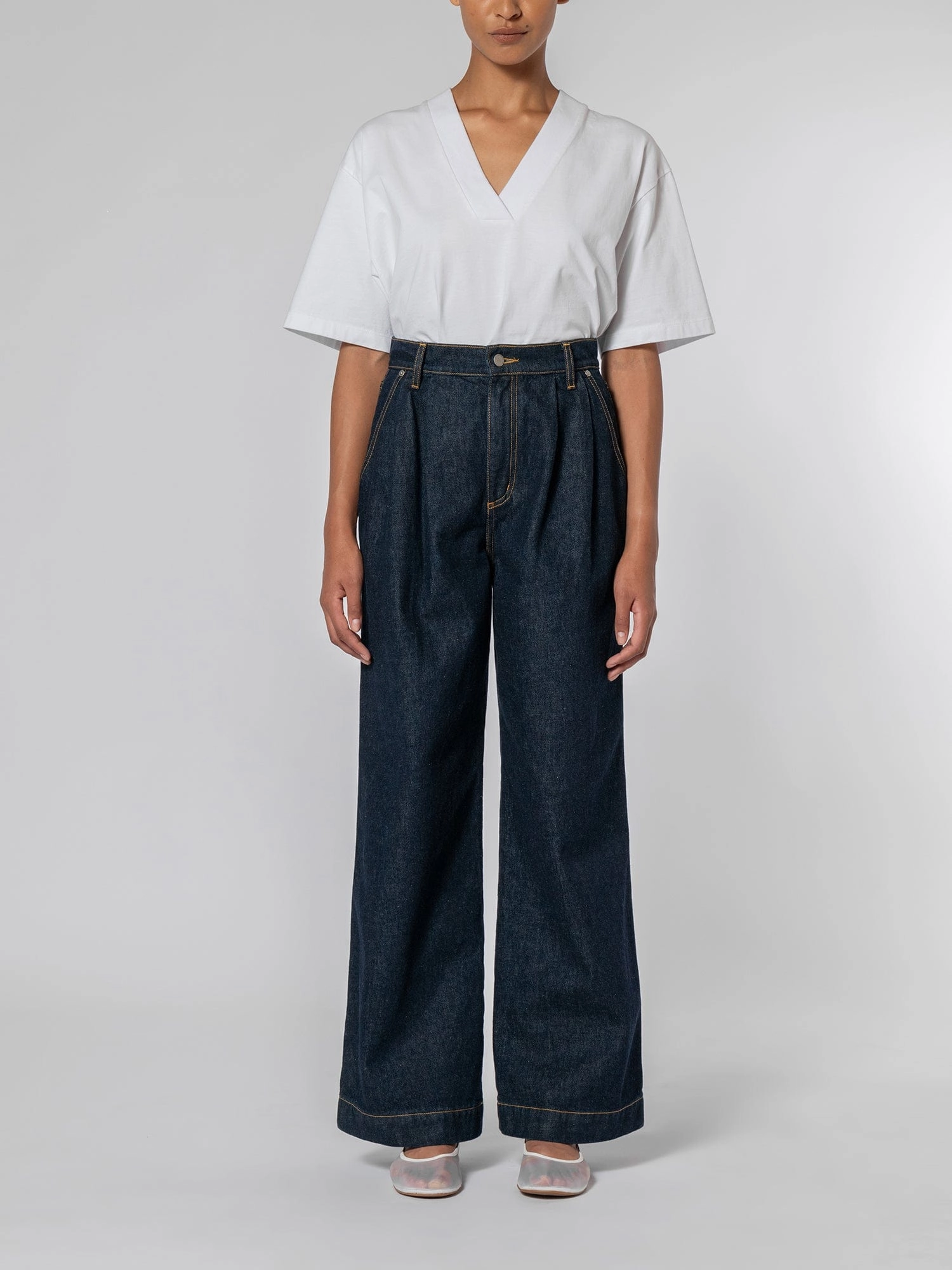 Chill Mode Lightweight Urban Explorer Pleat Jean Pure Blue