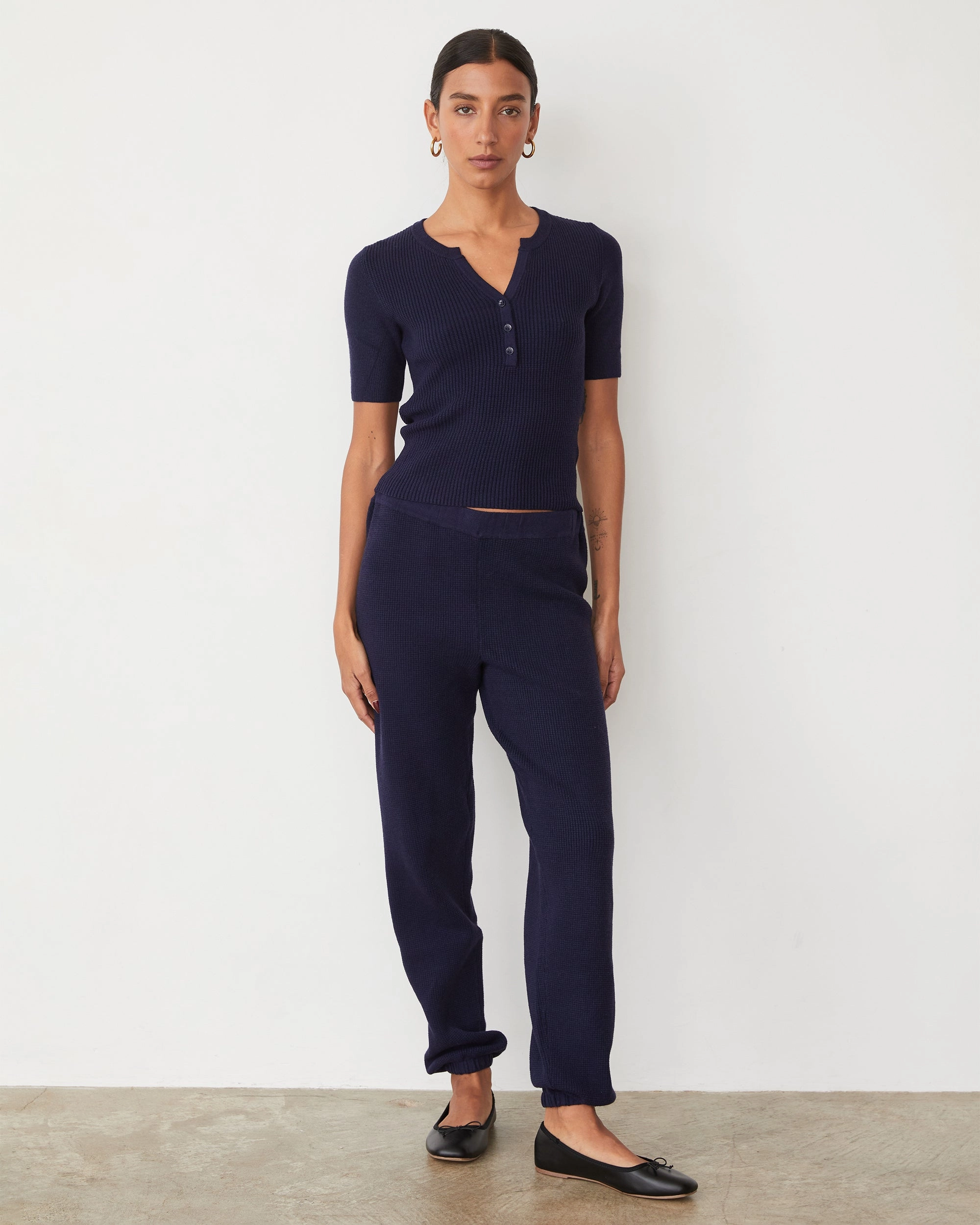 Wrinkle Resistant MultiPocket Design Softknit Rib Waffle Henley