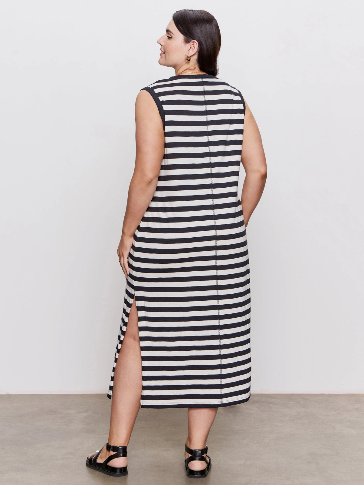 Cool Elegance Contrast Trim Maxi Dress Black Macrame Stripe Extended Sizing