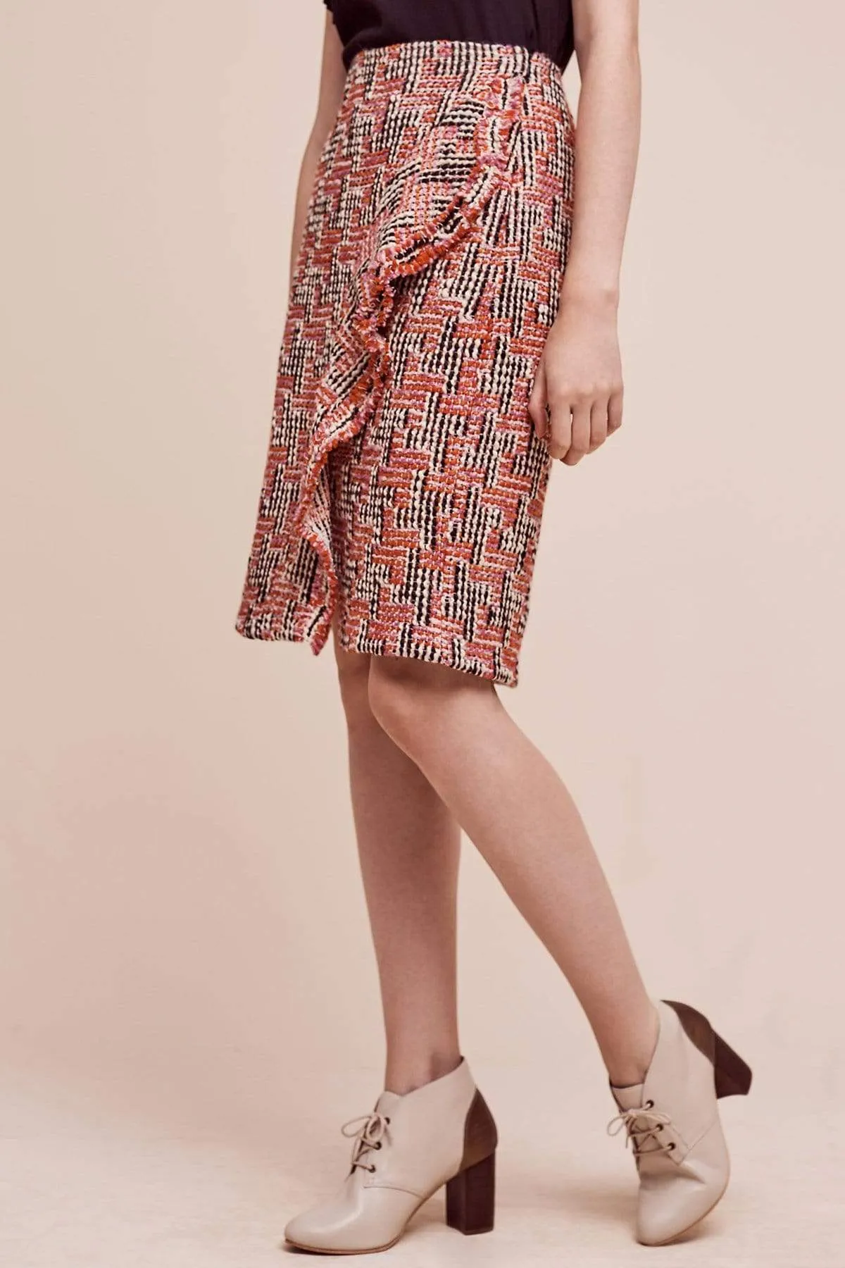 Soft Texture Opaque finish Tweed Pencil Skirt