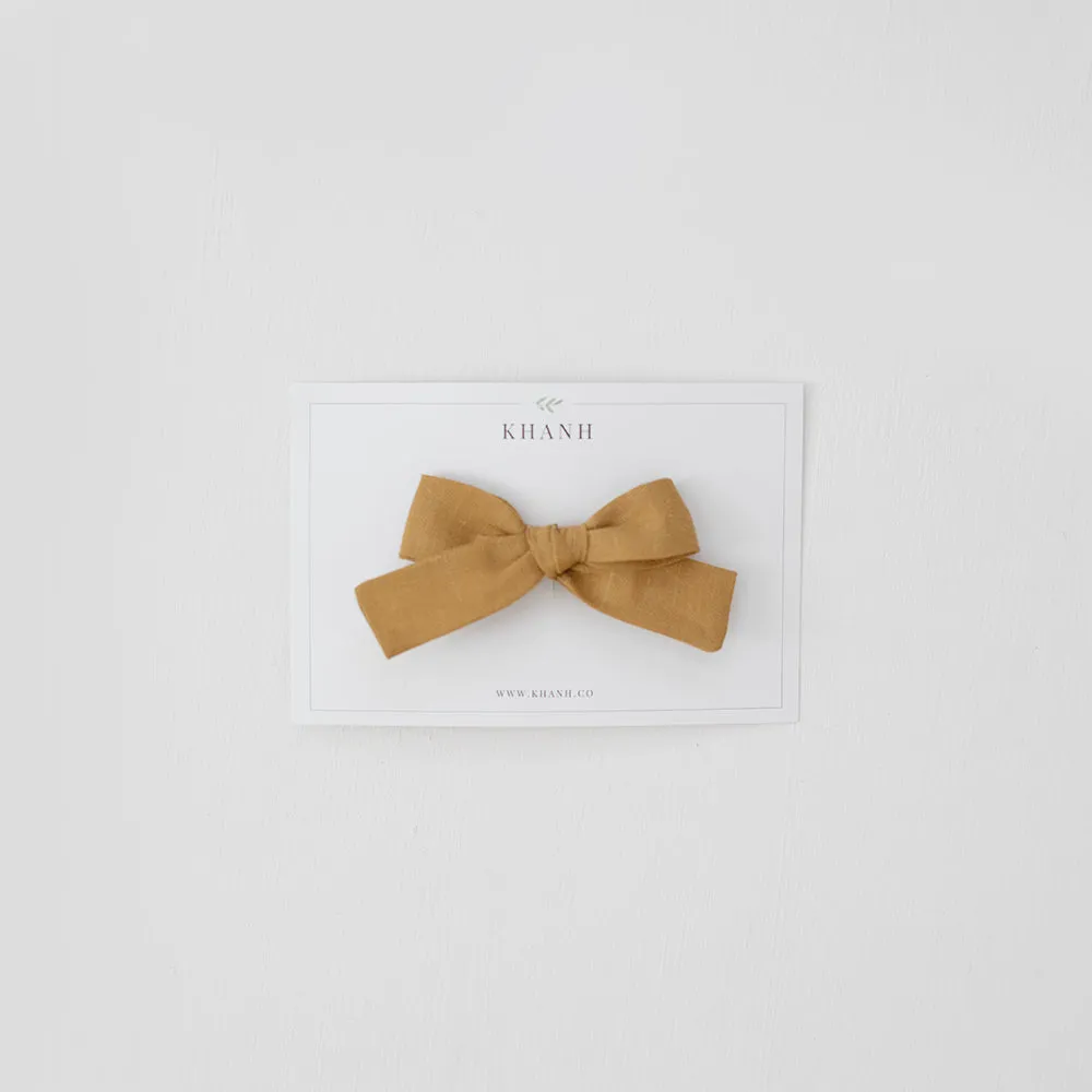 Crispy Gold | Medium Hand Tied Bow