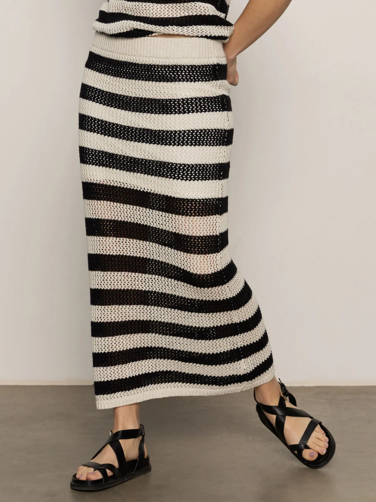 Leg Elongating Neat Style Crochet Sweater Skirt Black Chalk Stripe