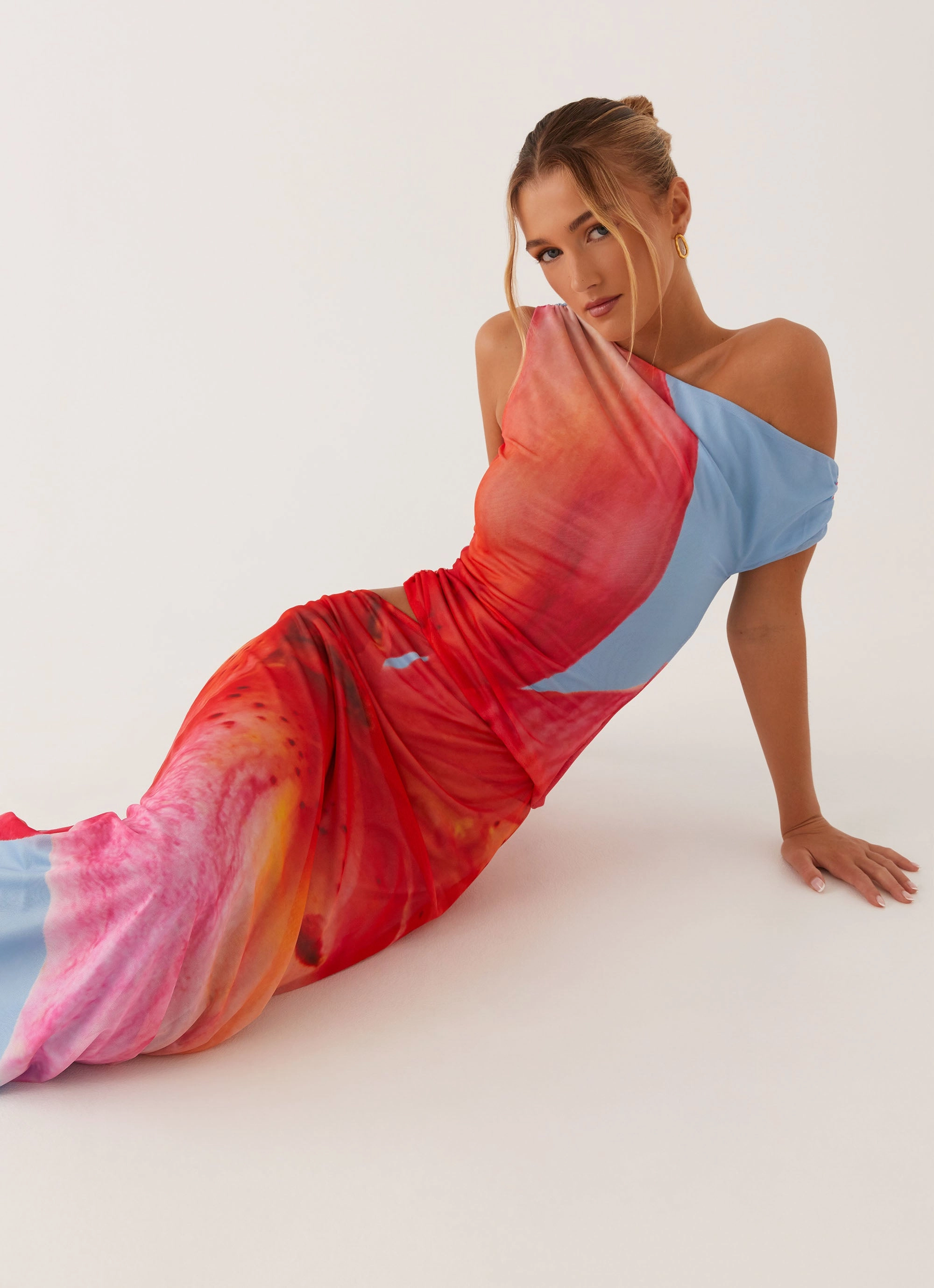 Santa Monica Maxi Dress - Blue Floral Flattering bodycon dress Easy-Storage