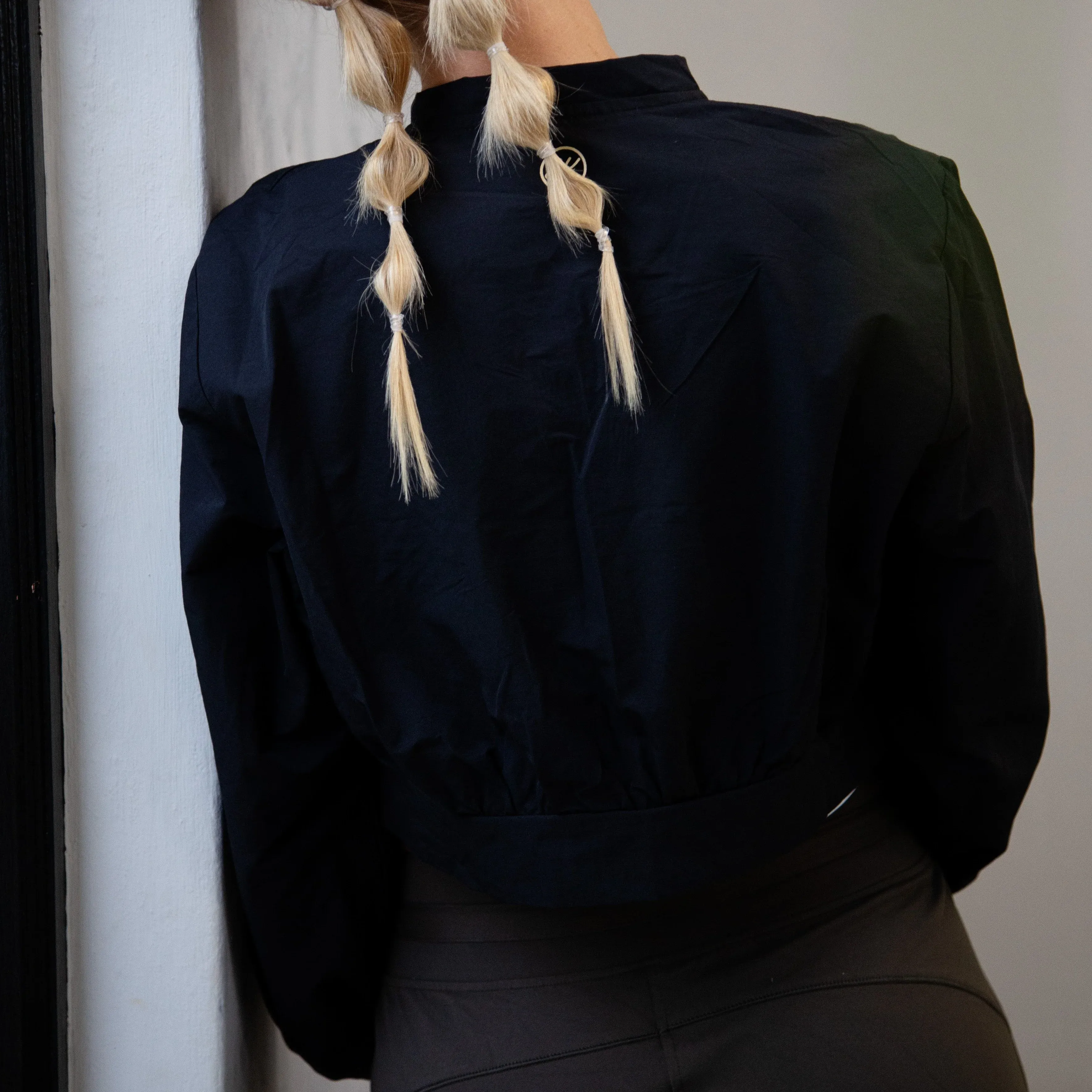 Curve Crop Jacket | Black