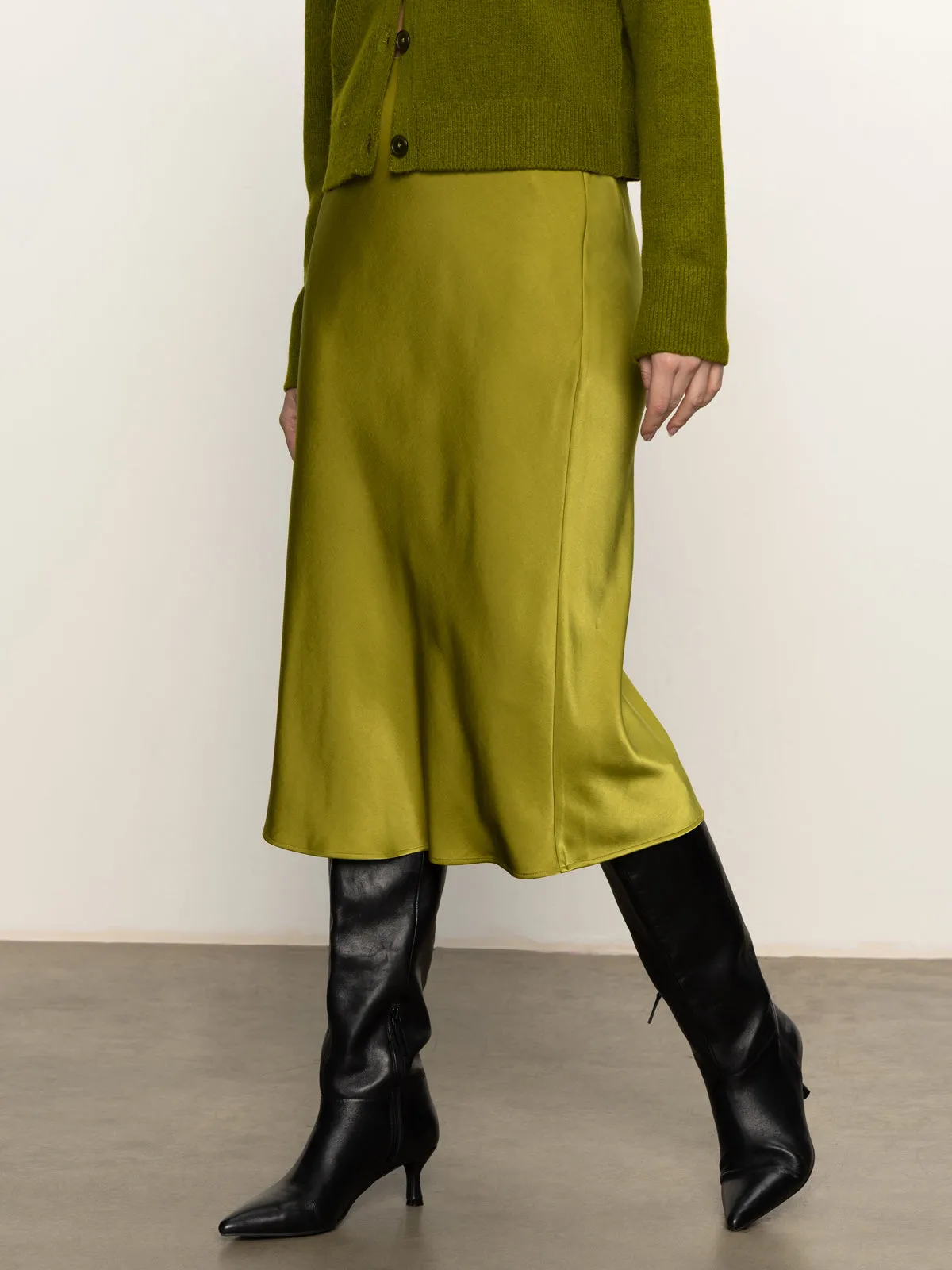 Everyday Midi Skirt Martini Olive Corduroy texture muted tone