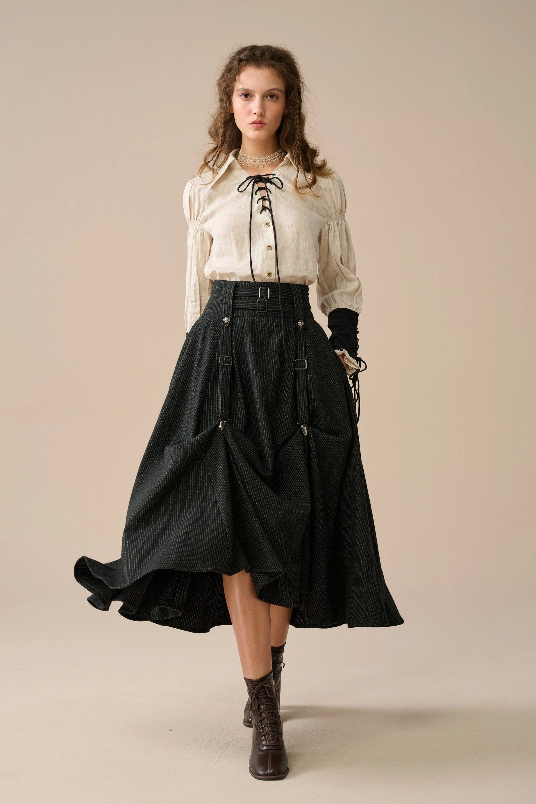 Cynthia 16 | Adjustable wool skirt Anytime Outer Fit Fashion Forward Layer