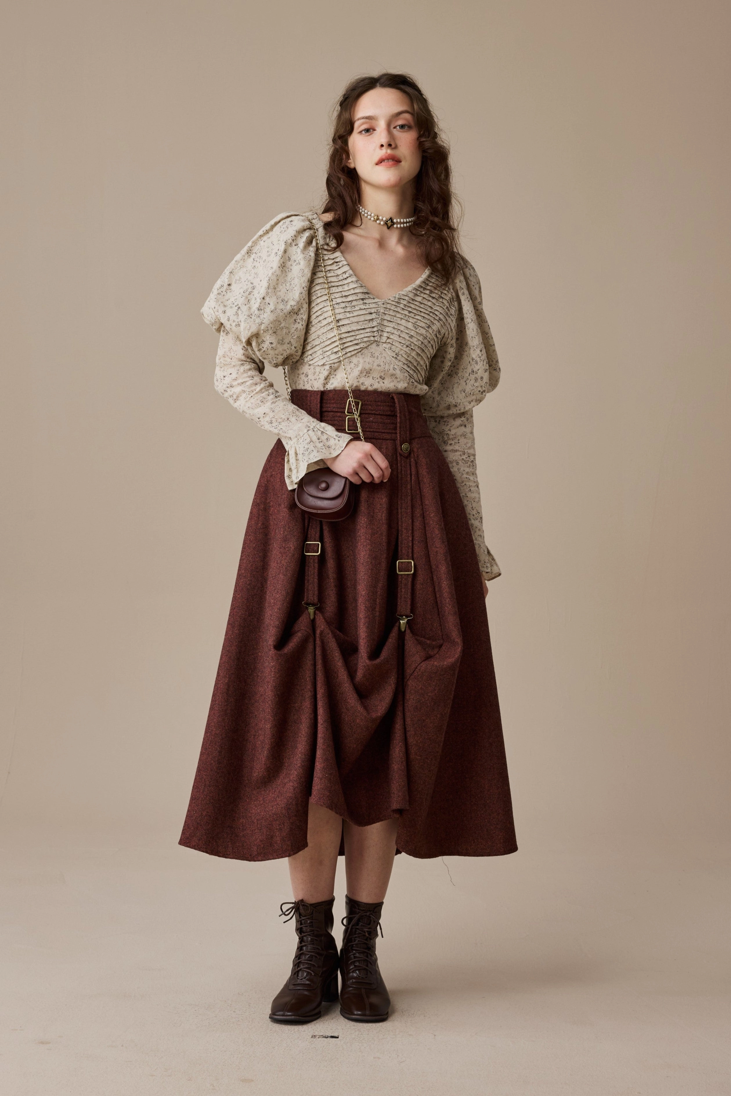 Cynthia 16 | Adjustable wool skirt Hydrophobic Treatment Reflective accents