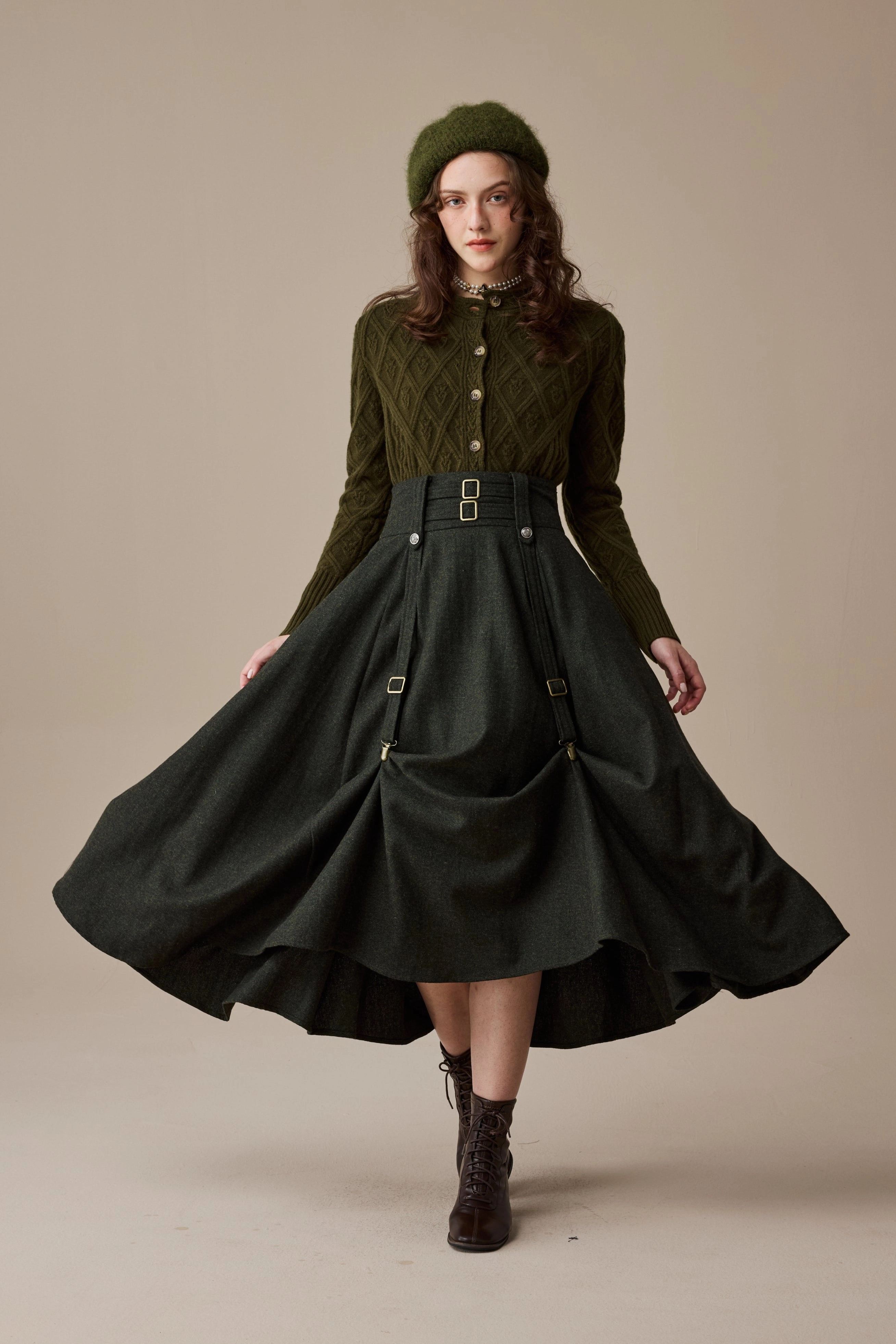 Flexible Fiber Fill Breathable Mesh Panels Cynthia 16 | Adjustable wool skirt