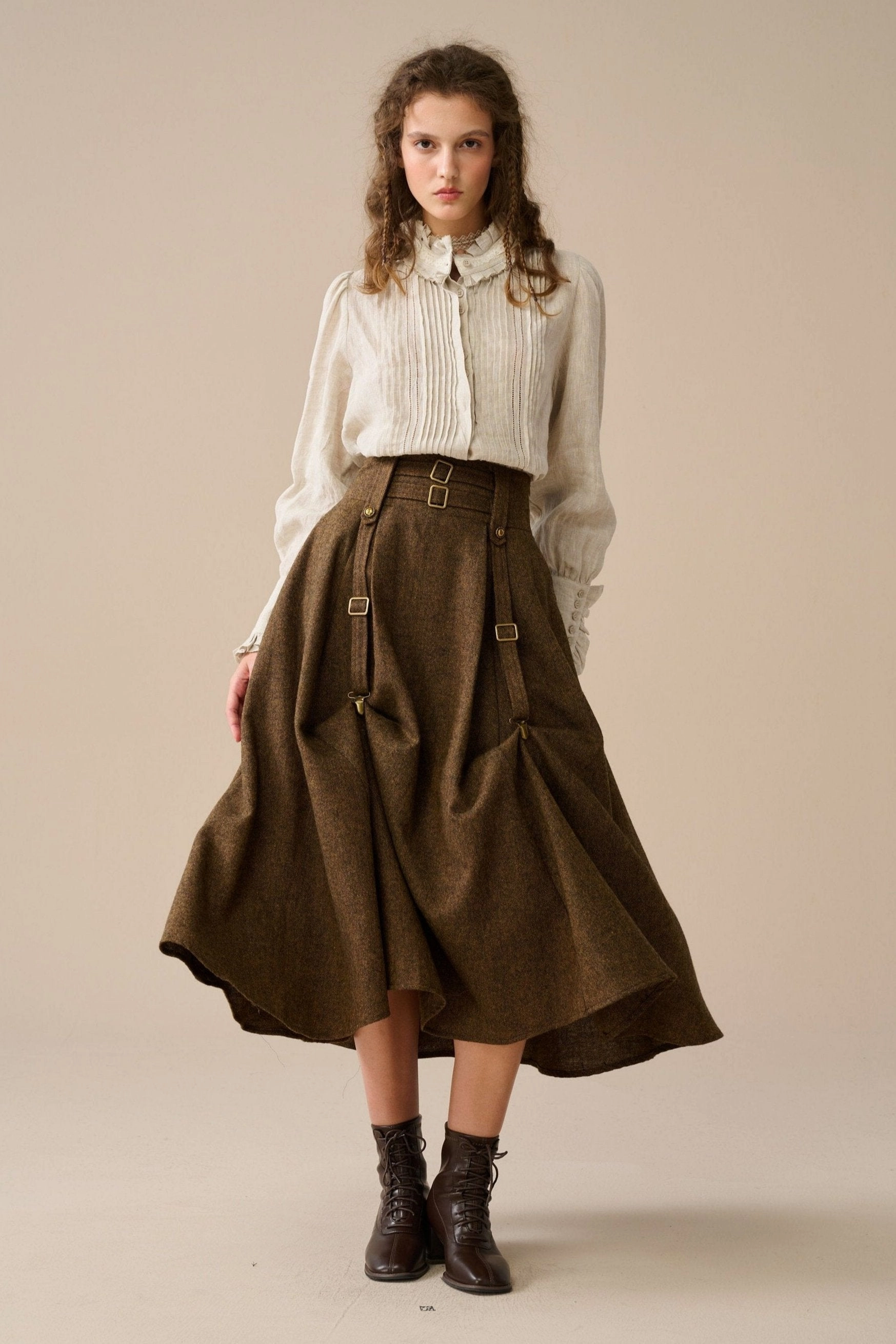 Cynthia 16 | Adjustable wool skirt Noise Free Material