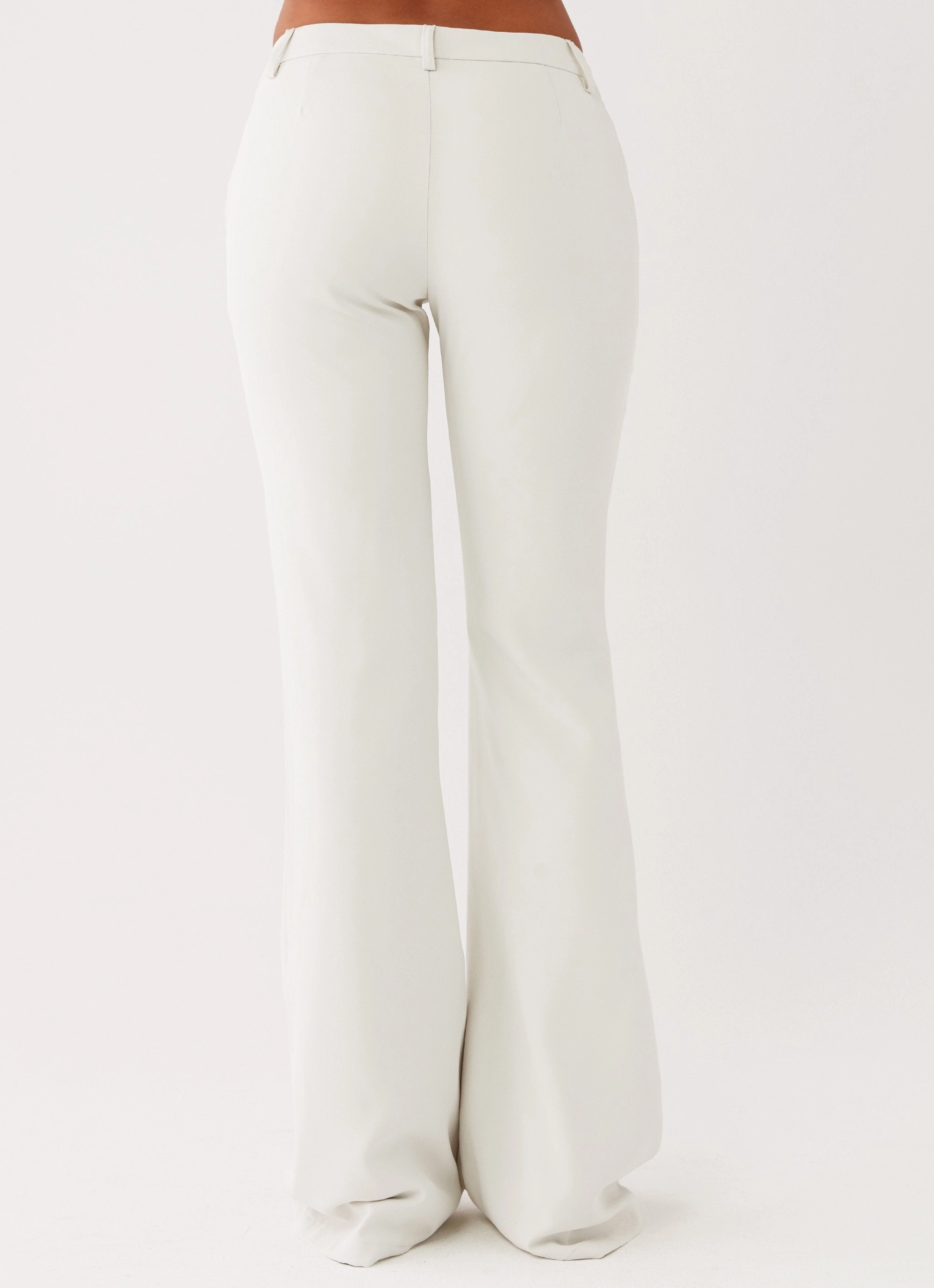 Casual Wear Breathable Performance Wear Cyra Low Rise Slim Fit Pants - Ivory