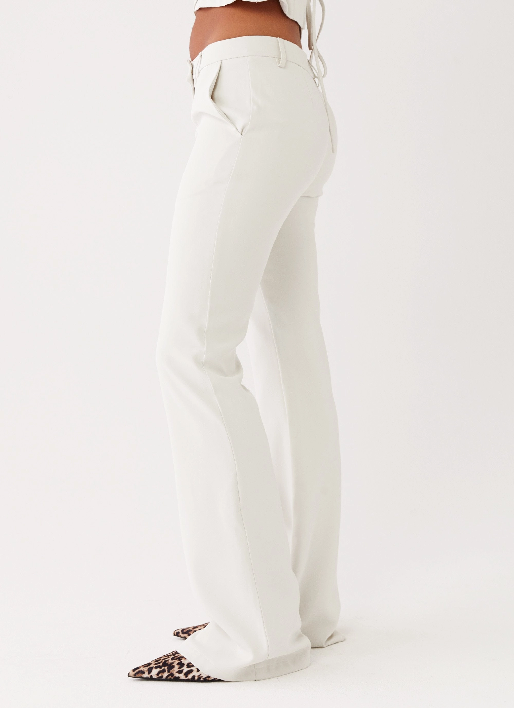 Odor Control Treatment Light Coverage Cyra Low Rise Slim Fit Pants - Ivory