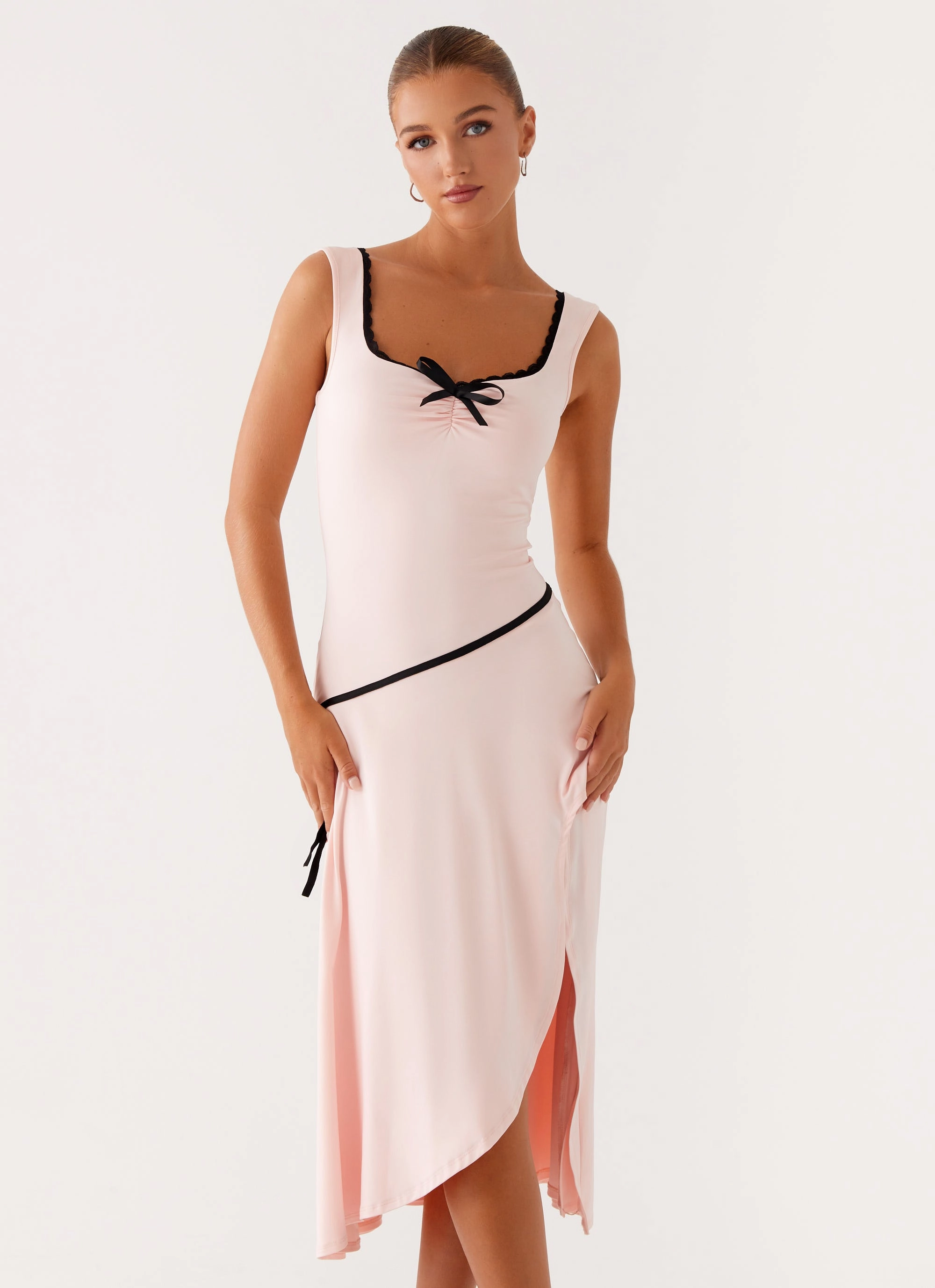 Guest Glam Feminine Comfort Darlene Midi Dress - Pink