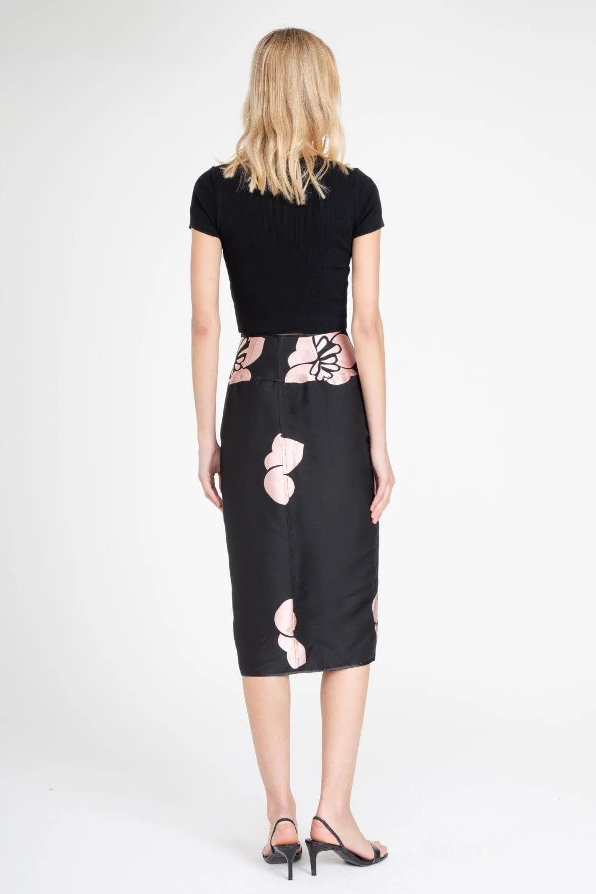 Statement Fashion Velvet Finish Rosaline Pencil Skirt ?C Ikebana