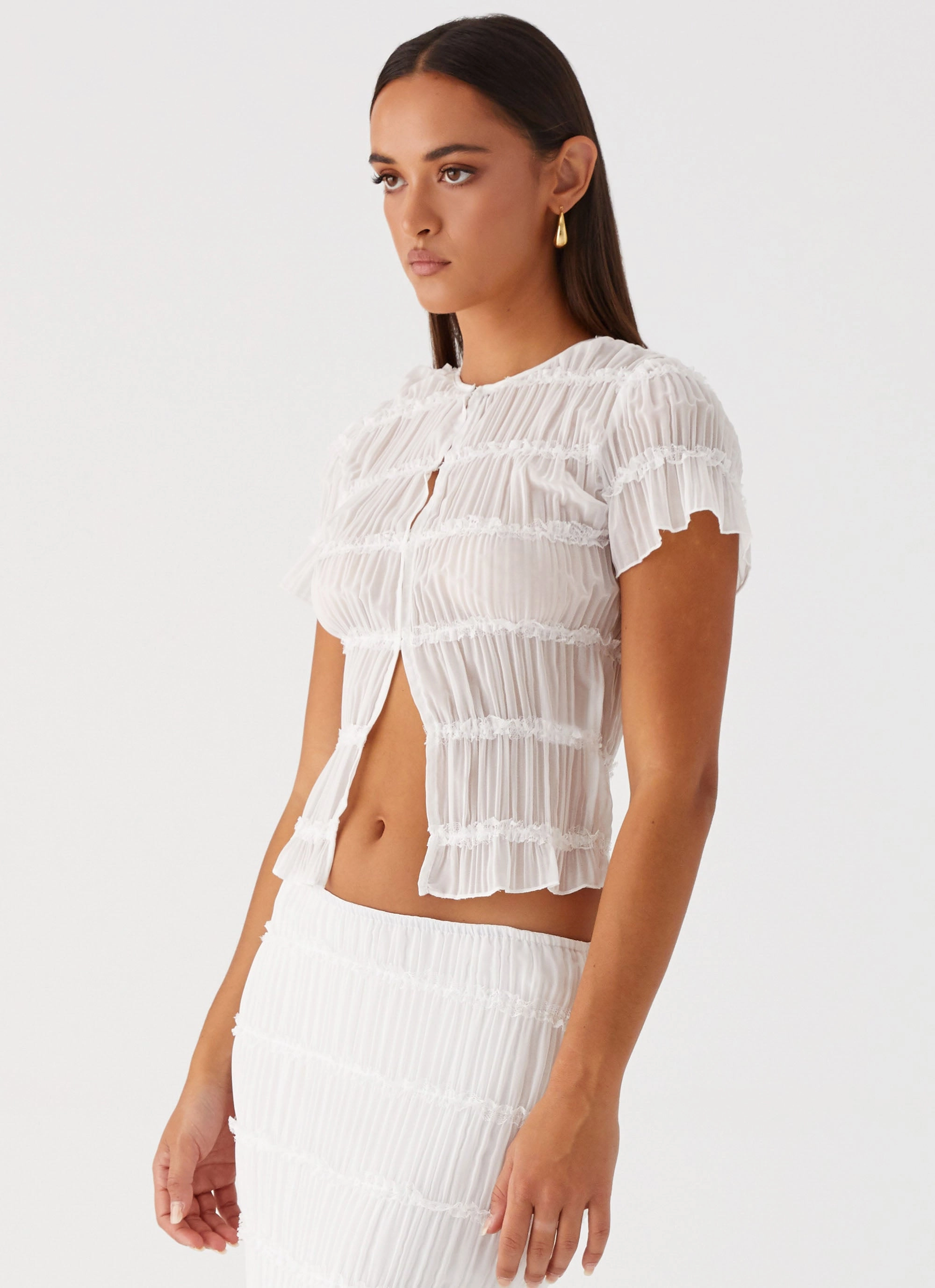 Minimal Vibes Inverted Pleats Daydreaming Top - White