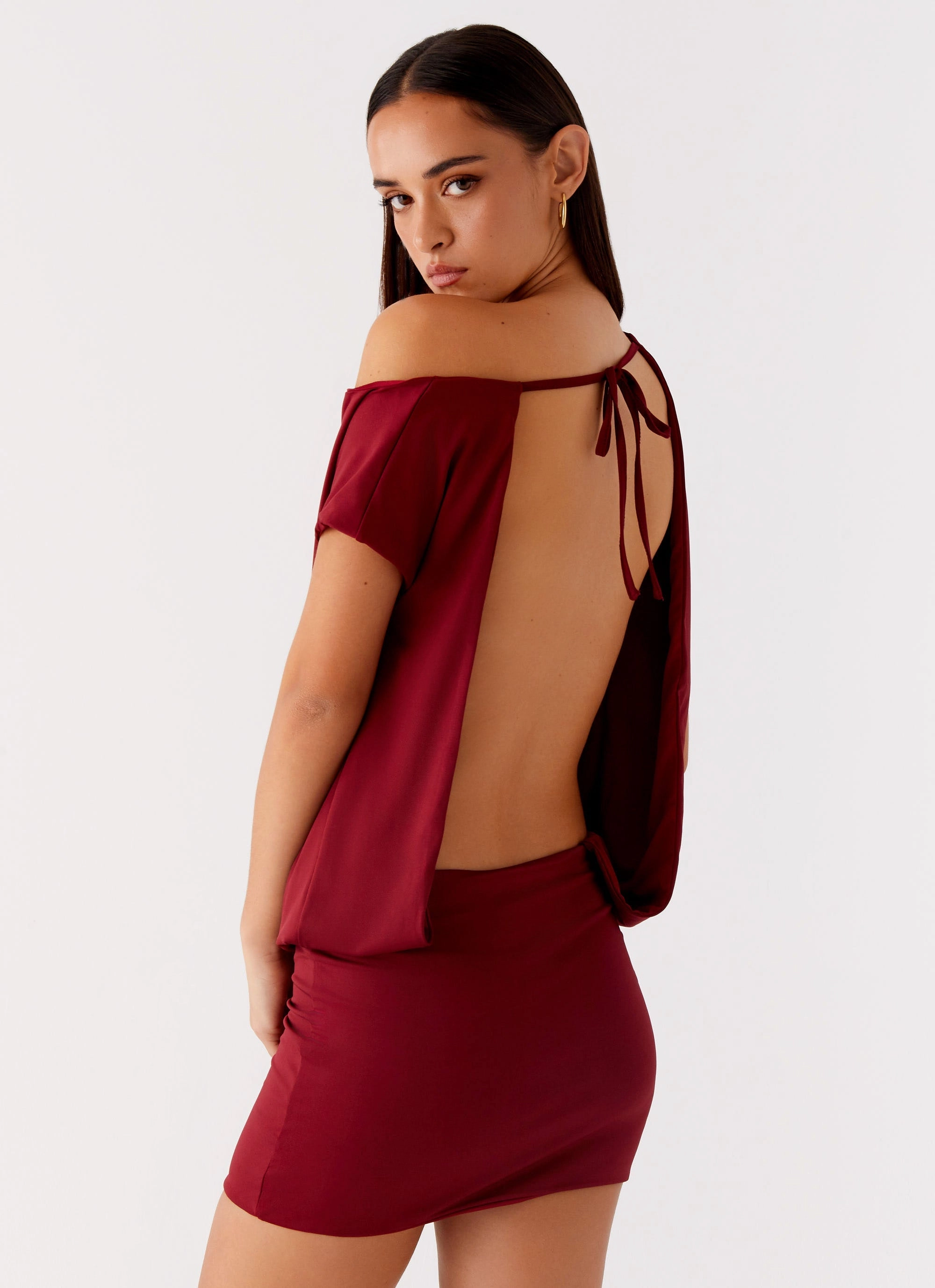 Festive Wear Elegant Outline Paulie Mini Dress - Maroon