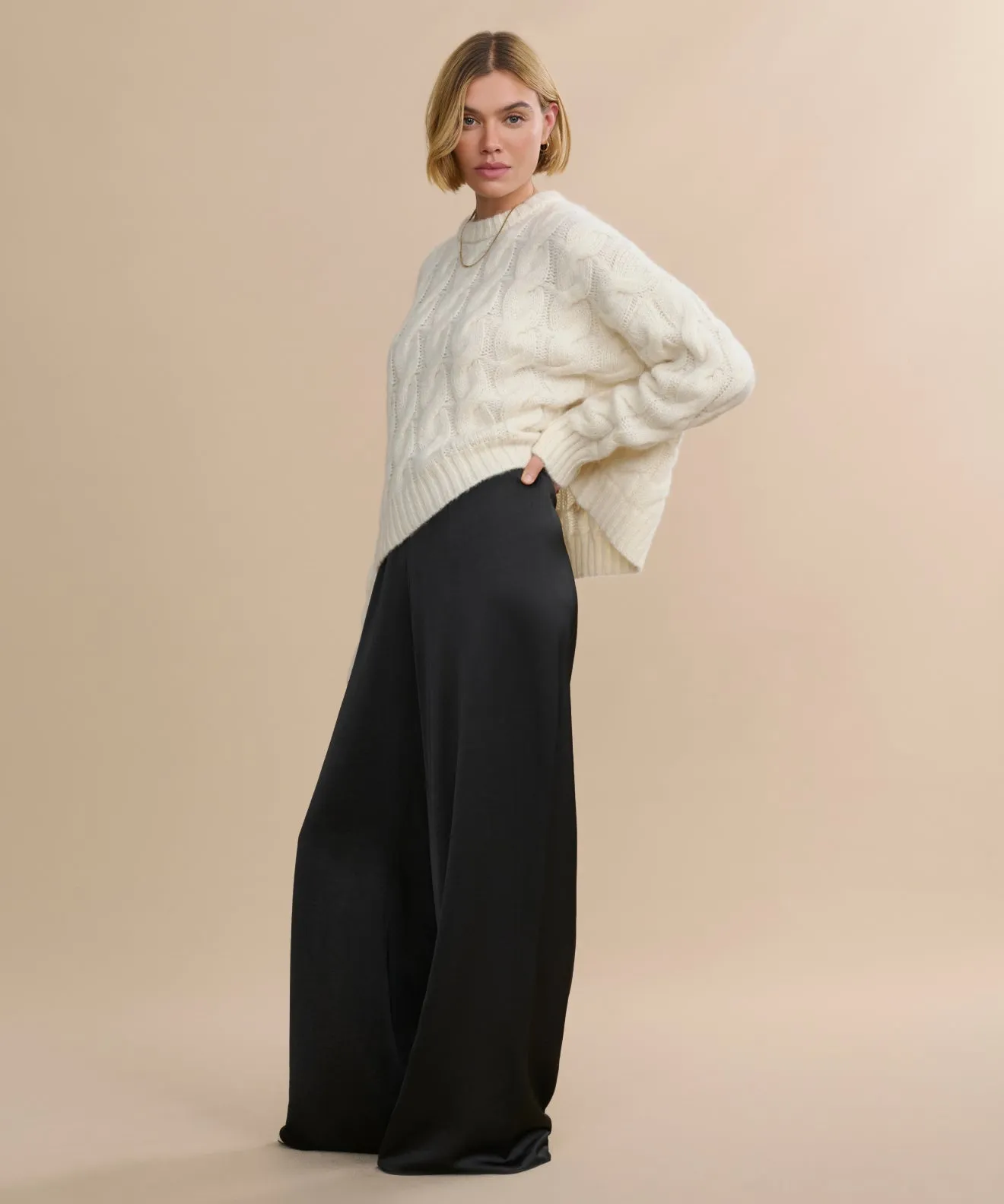 Demi Pant RibbedHemline MultiLayer Stitching