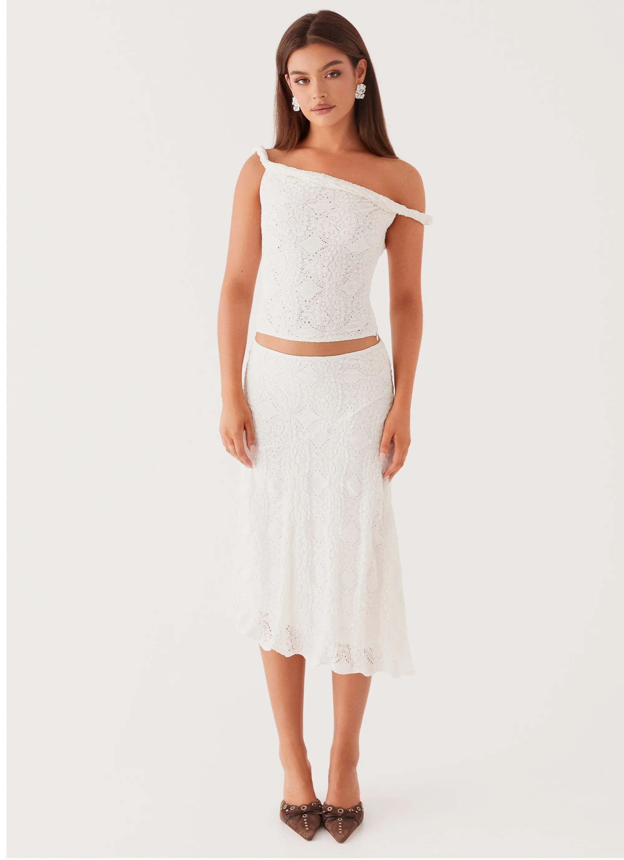 Tight Cut Elastic Fit Diamond Sky Midi Skirt - White