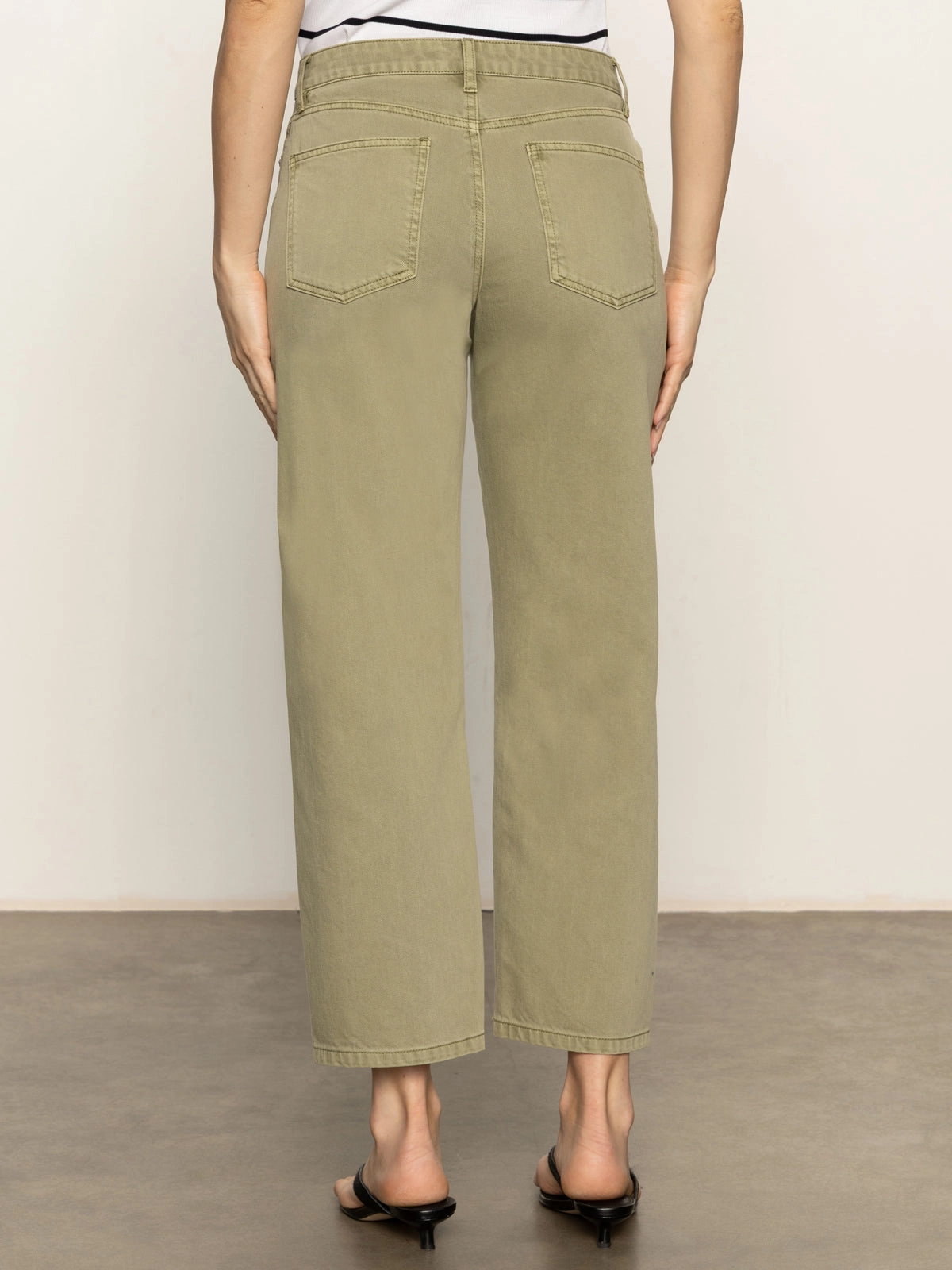 Cozy Stretch Fit District Column Standard Rise Ankle Jeans Bamboo