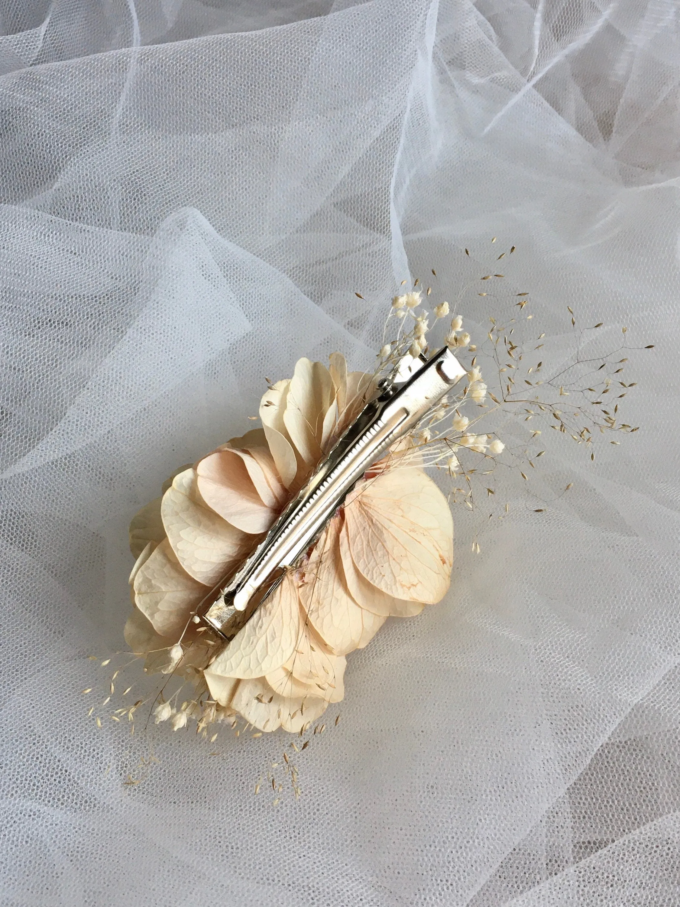 Dried Flower Hair Clip Nude Champagne, Boho Country Bridal Hair Piece UK, Hydrangea Hair Clip, Everlasting Preserved Hair Accessories