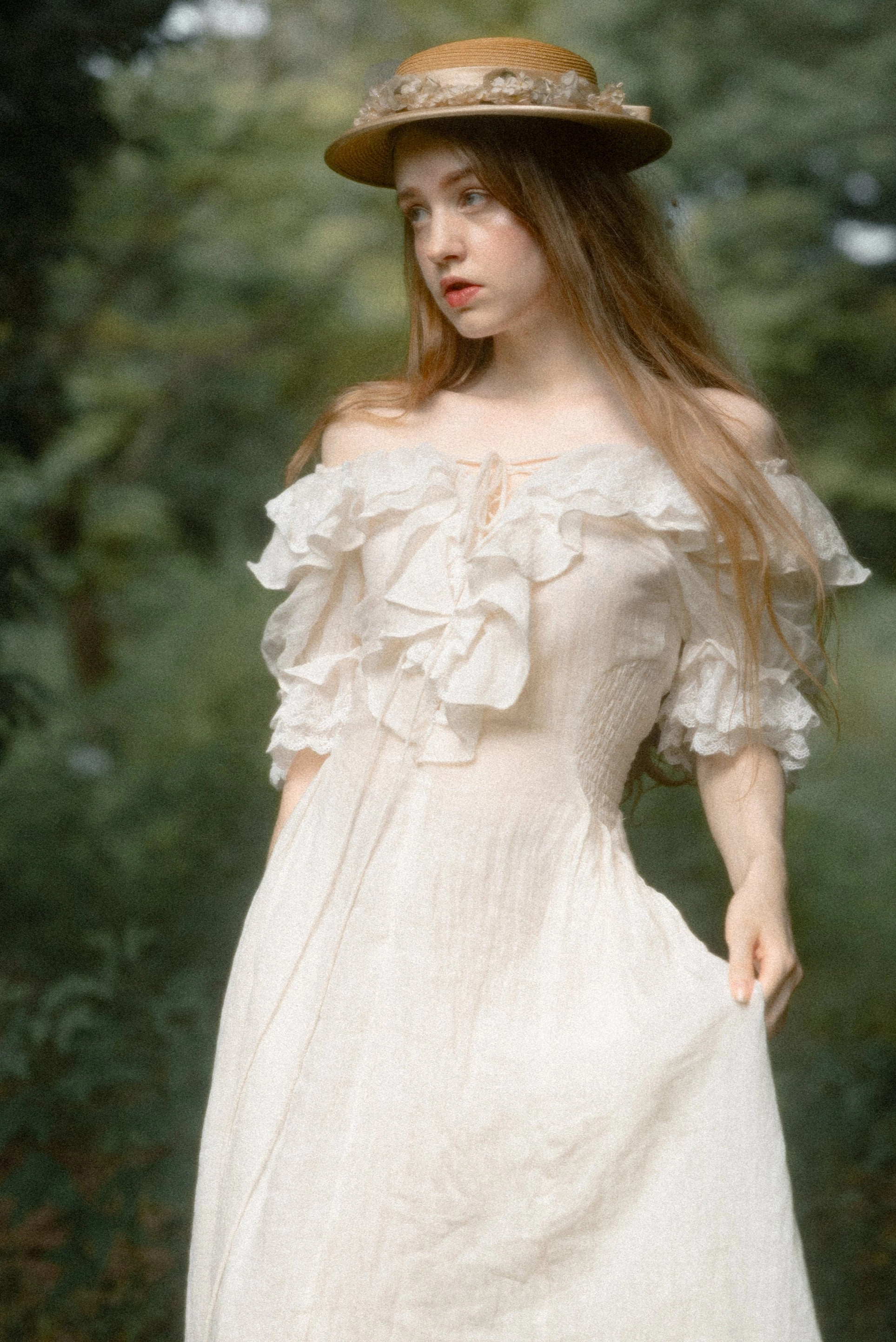 Hiking Trail Outfit Elysia 15 | Lace-up linen flared dress