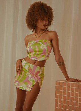 Durable Build Euphoria Low Rise Mini Skirt - Retro Swirl Euphoria Low Rise Mini Skirt - Retro Swirl Durable Construction