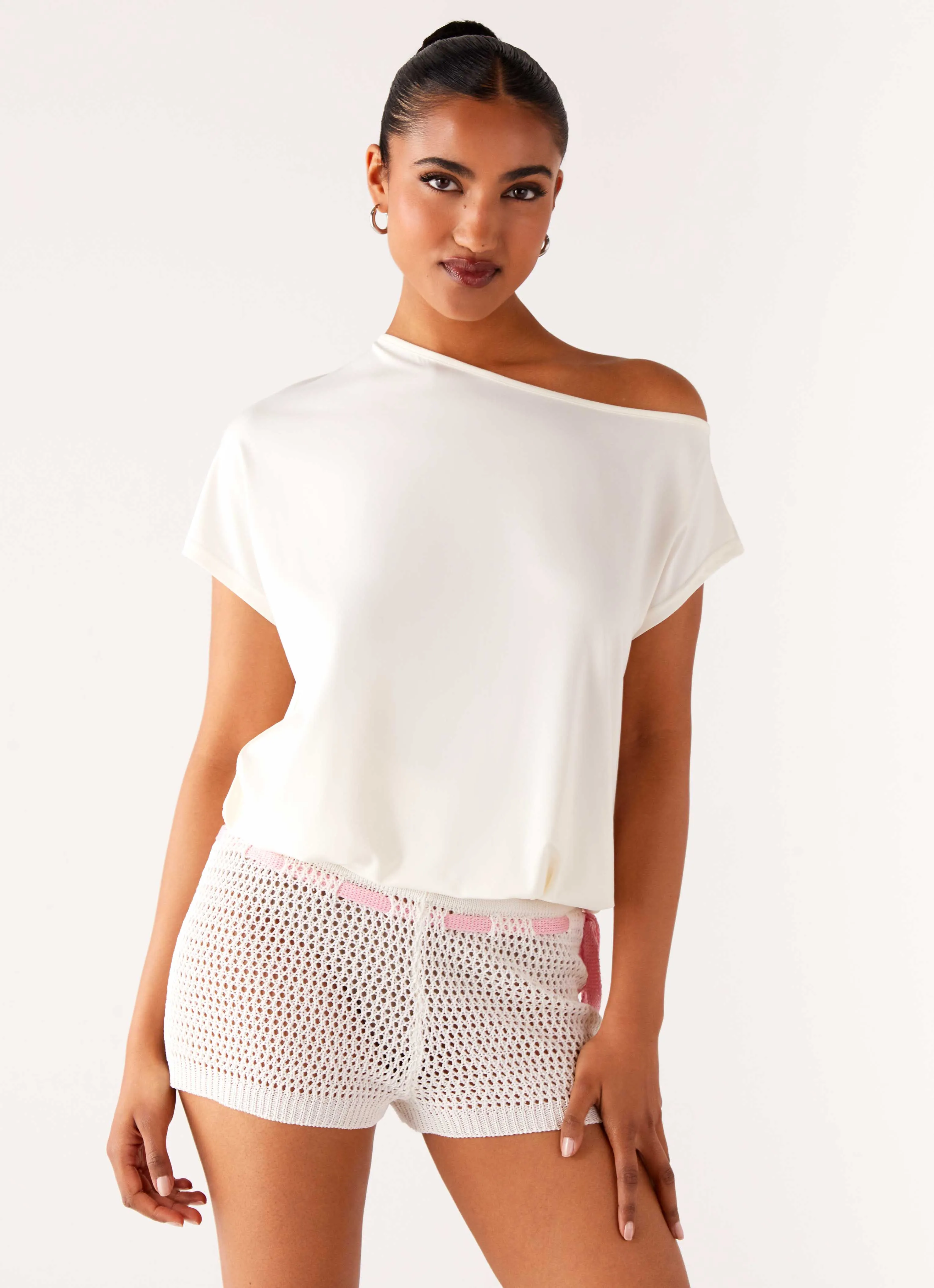 Essential Look Mahana Crochet Mini Shorts - Ivory Pink