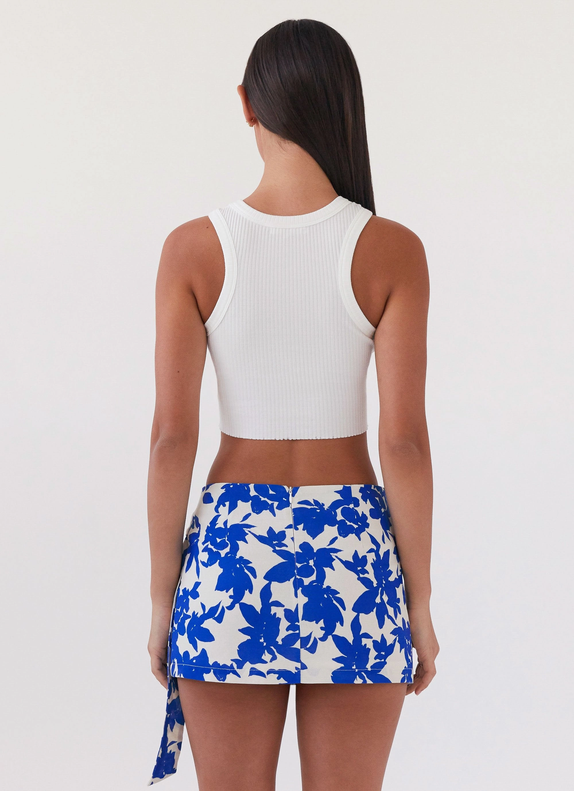 Tagless Labeling Easy Travel Steal Away Linen Wrap Skirt - Blue Floral