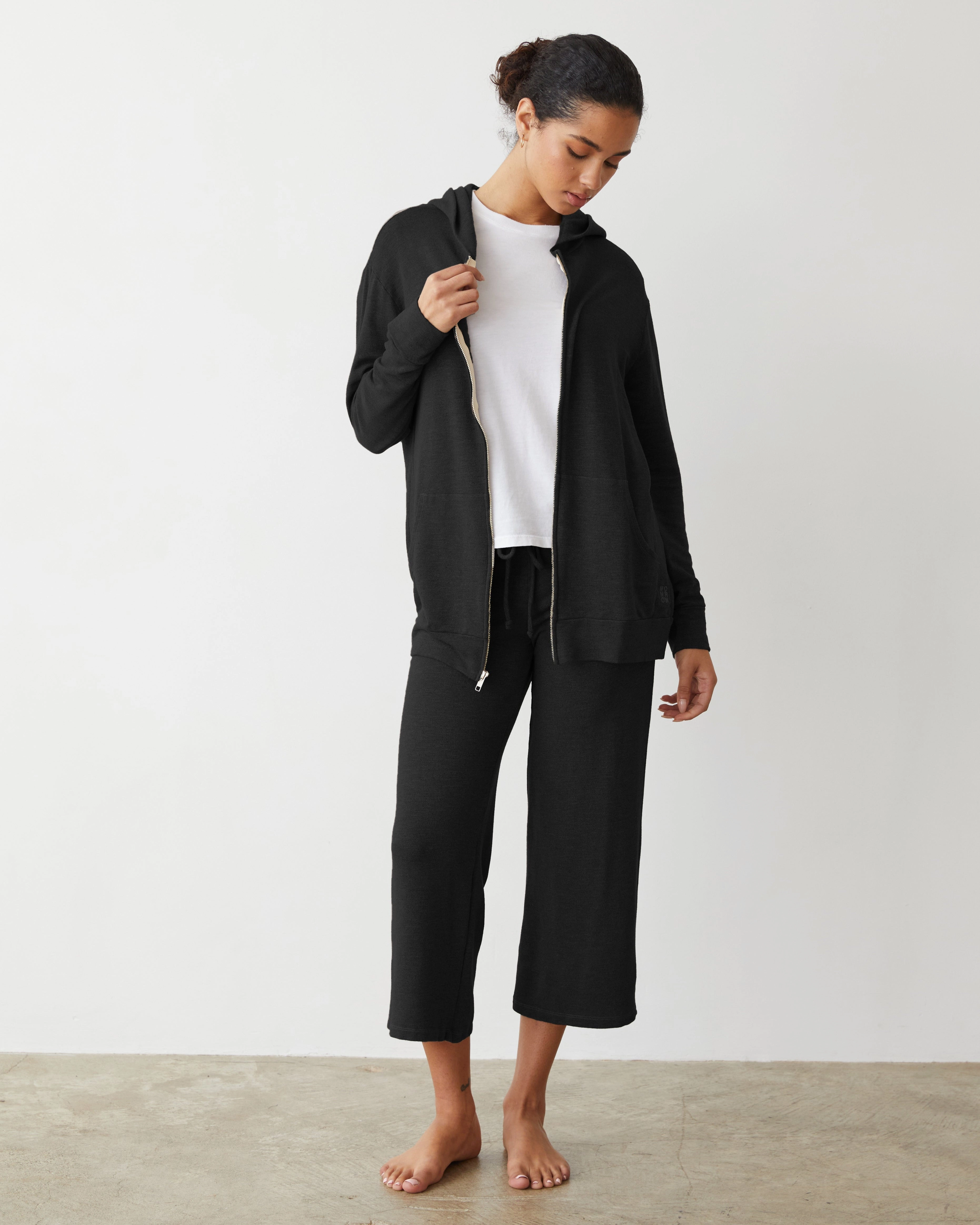 Friction Resistant Fabric Warm Layer Supersoft Crop Lounge Pant