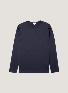 Effortless Design Men's Classic Long Sleeve T-shirt in Navy Men's Classic Long Sleeve T-shirt in Navy Scoop neck sports performance