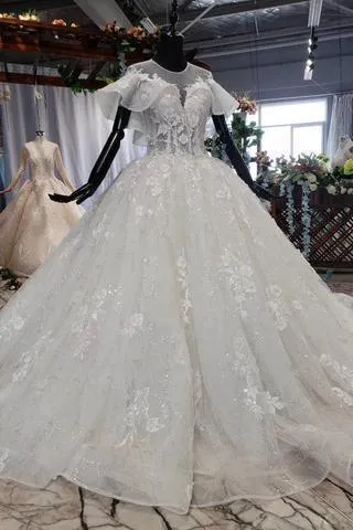 Elegant Ball Gown Big Wedding Dresses, Appliques Bridal Dress with Short Sleeves TN185