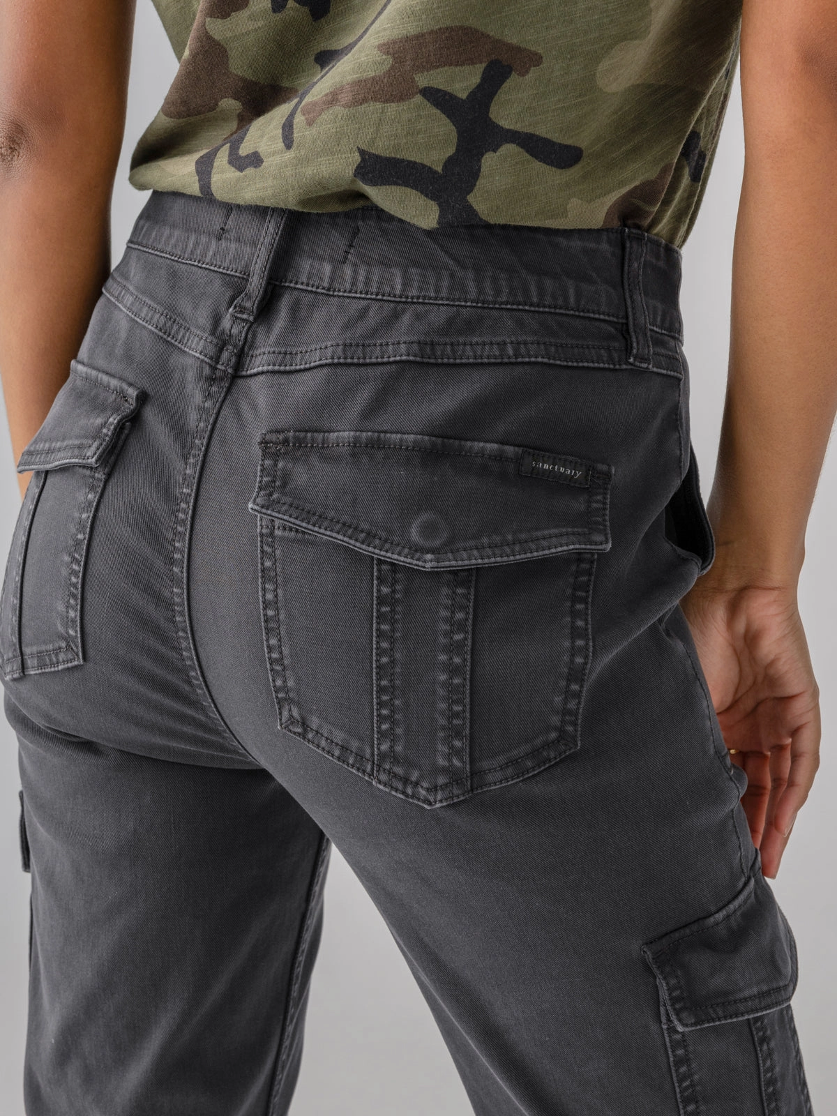 Sculpted Hayden Cargo Standard Rise Pant Black Timeless Layers