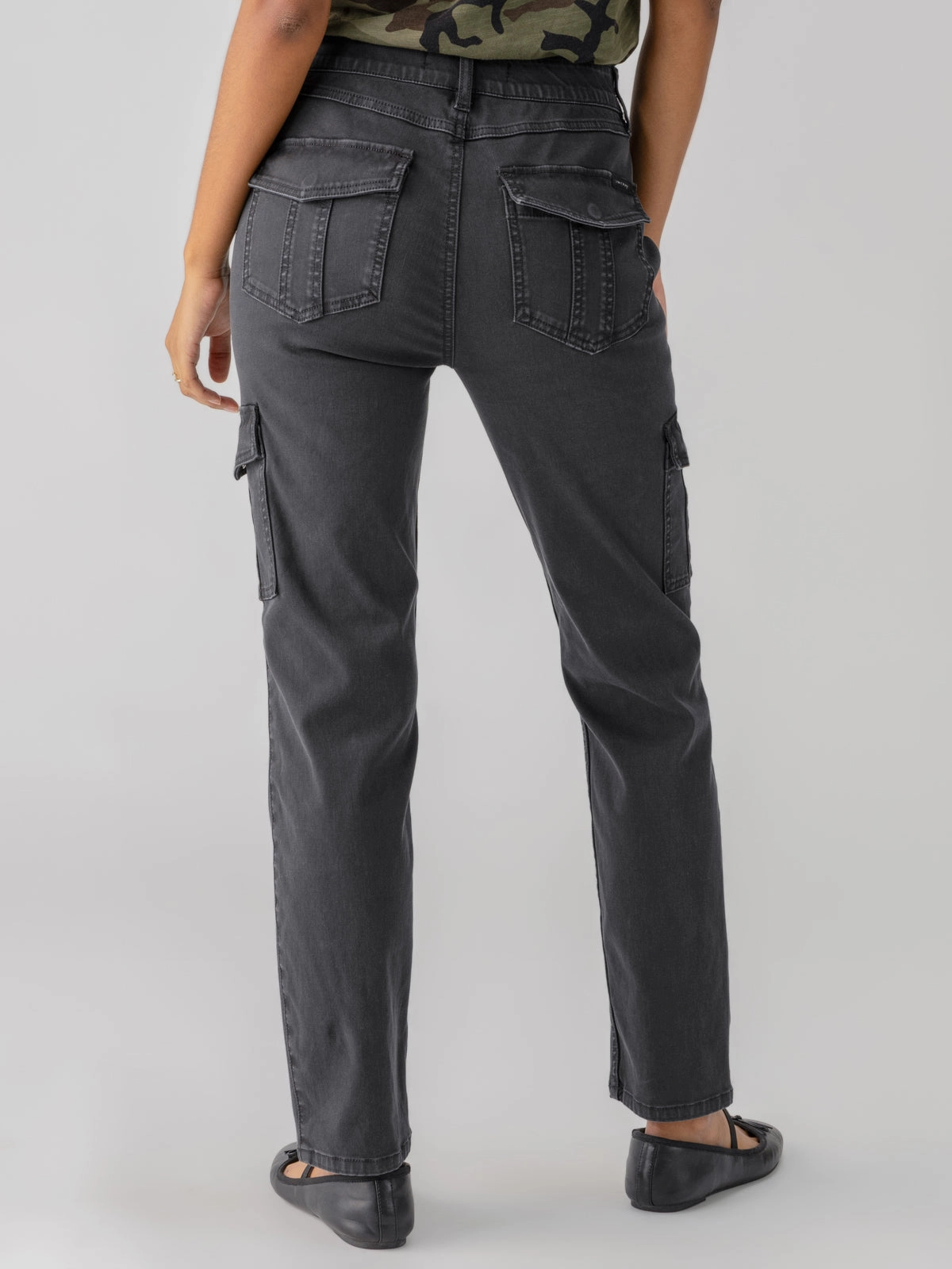 Casual Chic Look Sculpted Hayden Cargo Standard Rise Pant Black