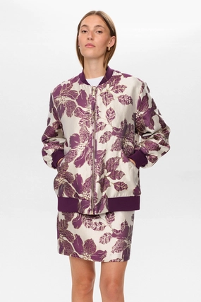 Ergonomic Silhouette NUYARA JACKET - Winetasting NUYARA JACKET - Winetasting Modern Fit Water Resistant Coat