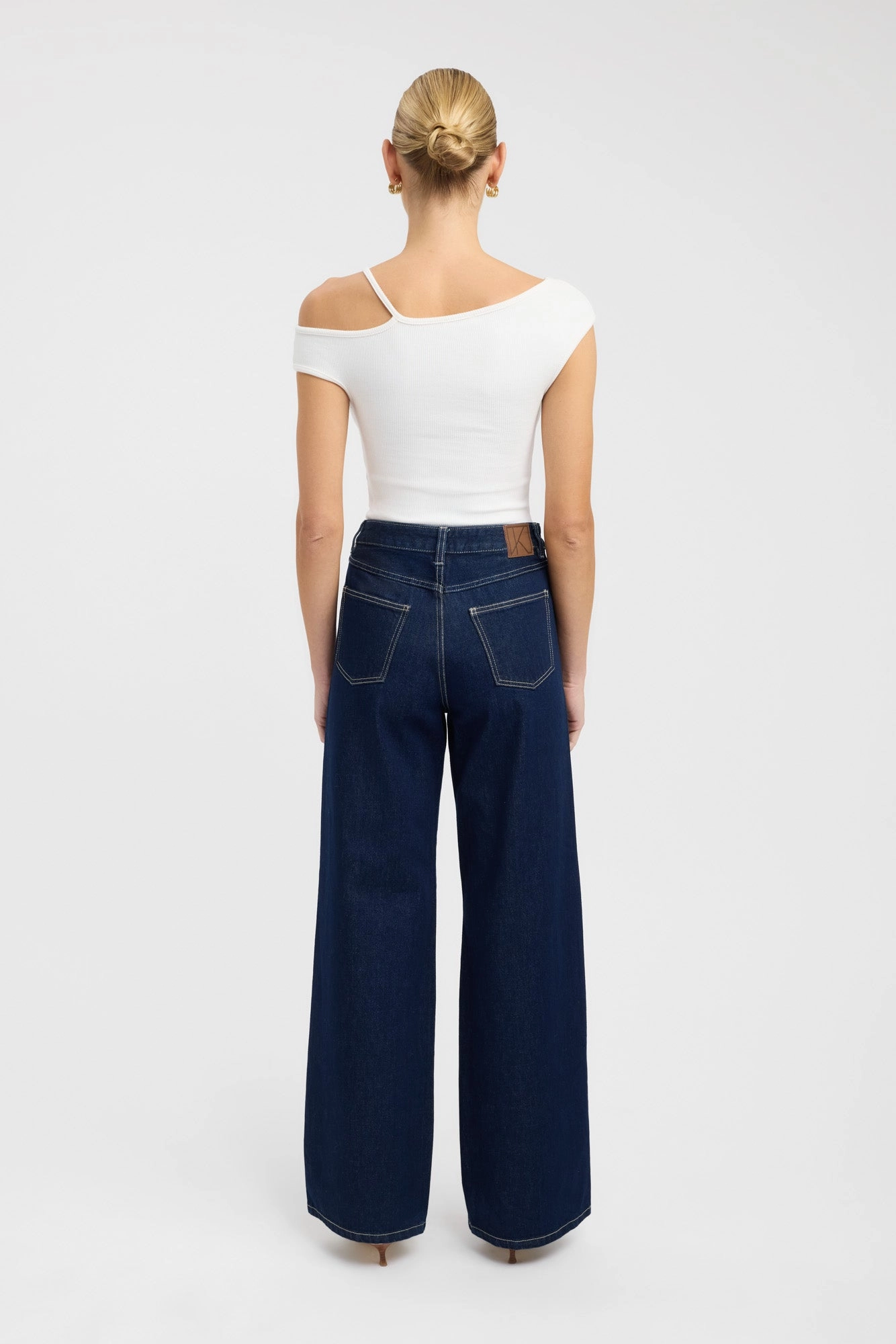 Kai Straight Leg Jean luxe feel No Fuss Fit